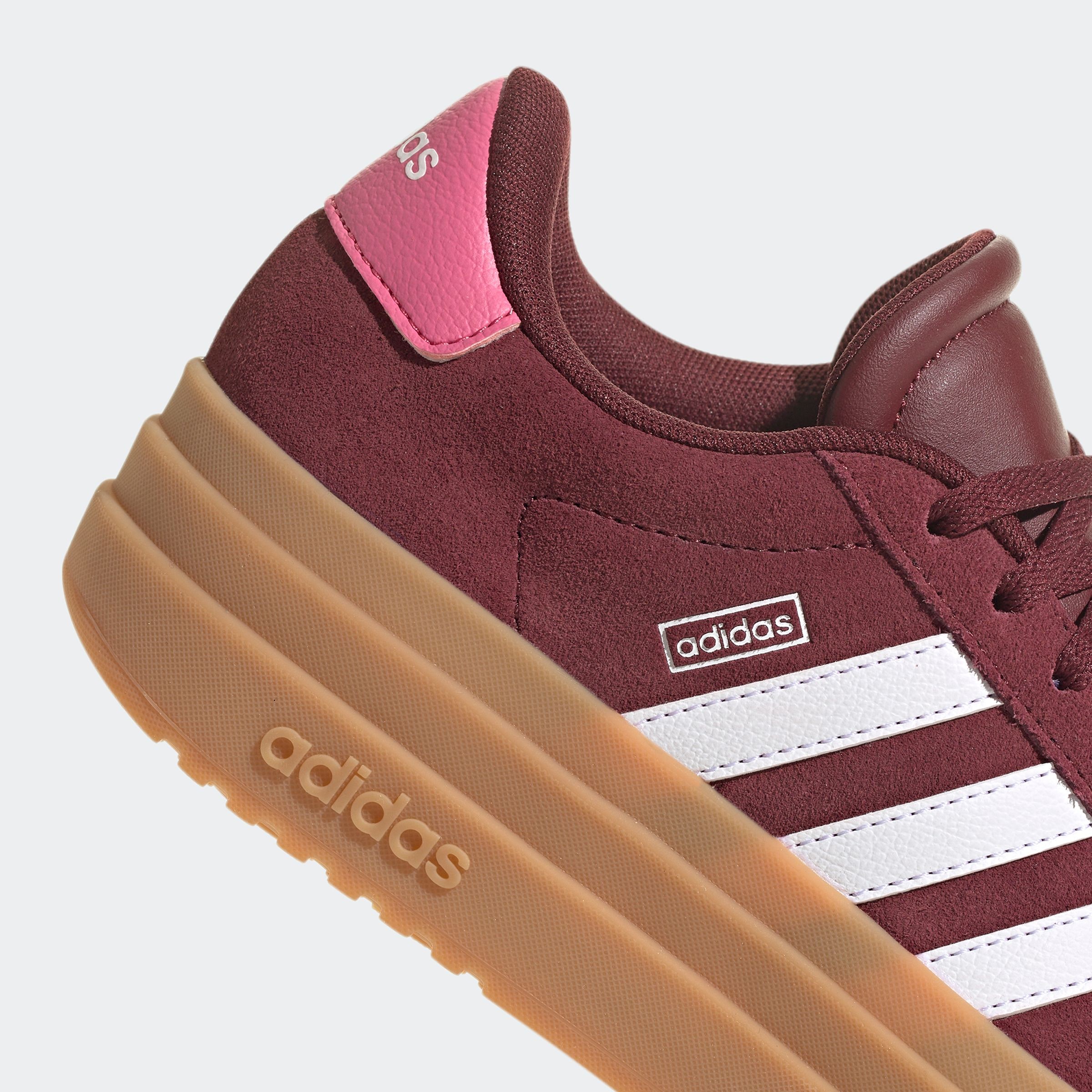 adidas Sportswear Plateausneaker »VL COURT BOLD LIFESTYLE KIDS«, Design auf den Spuren des adidas Gazelle Bold