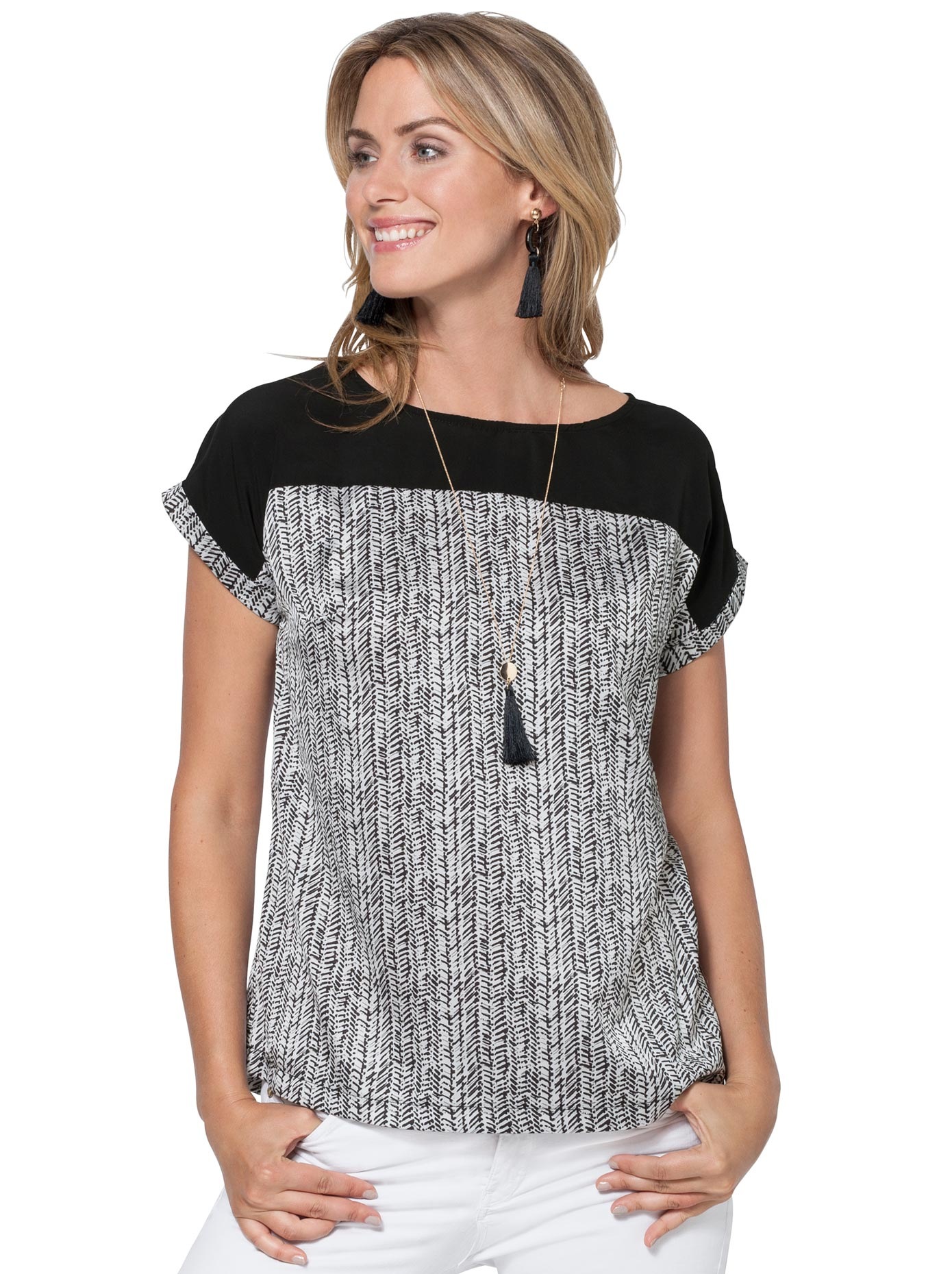 Bluse aus transparentem Chiffon im oberen Teil