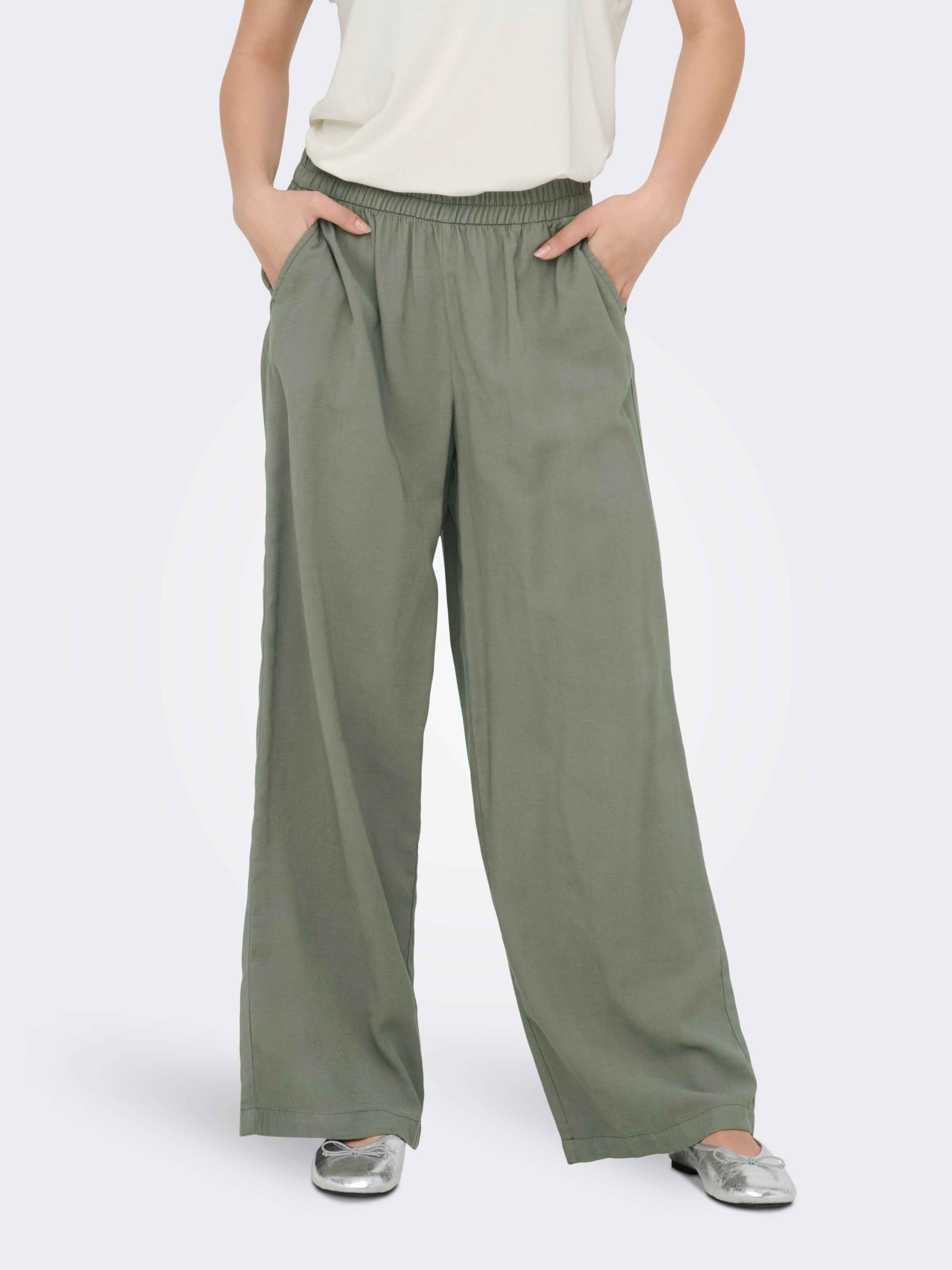 Image of ONLY Schlupfhose "ONLARIS LIFE HW PULL-UP PANT WVN NOOS" mit bequemen Gummizug