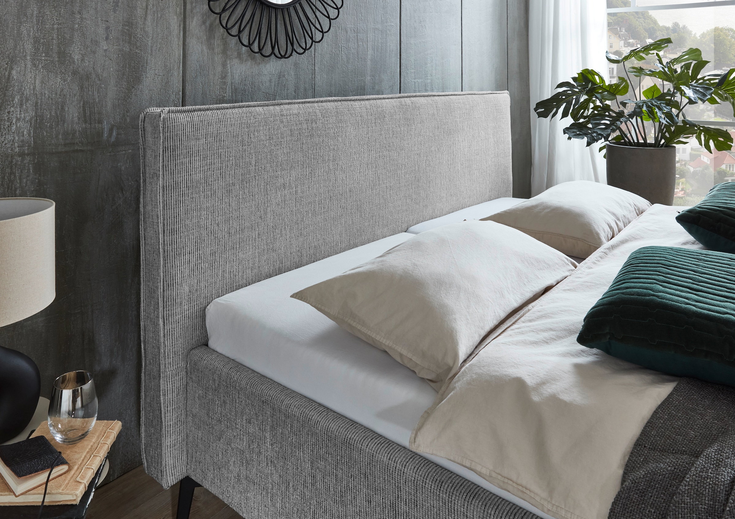 meise.möbel Polsterbett »Riva II«, mit schwarzen Metallfüssen, wahlweise mit Bettkasten