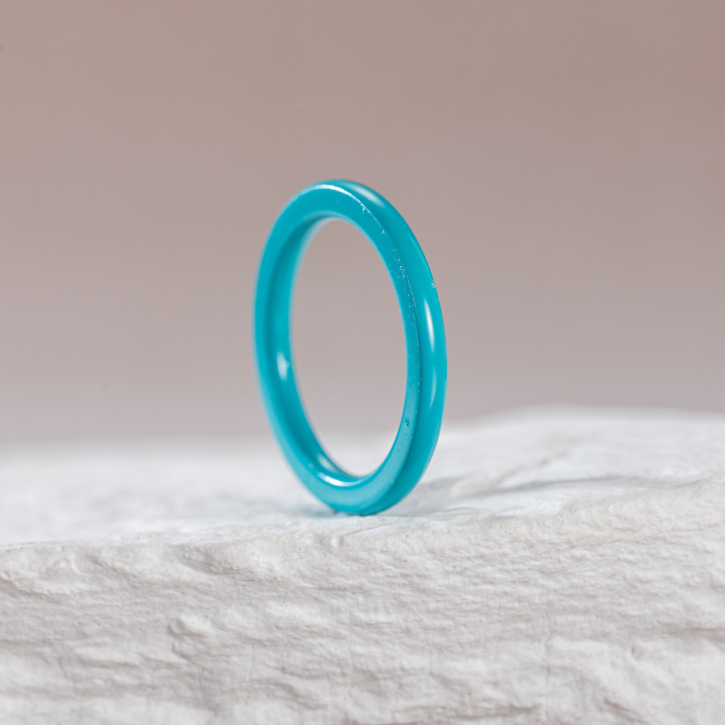 Firetti Fingerring "Schmuck Geschenk Edelstahl Ring Damenring Herrenring Color"