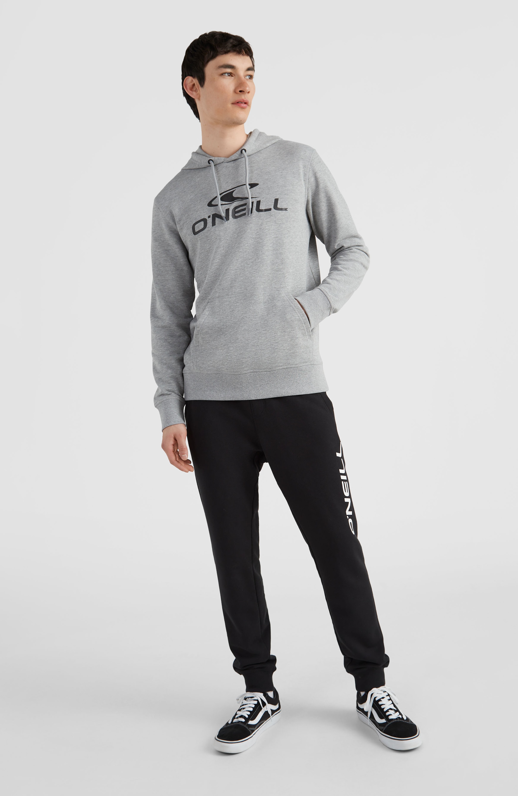 O'Neill Kapuzensweatshirt »O'NEILL LOGO HOODIE«, mit Kängurutasche