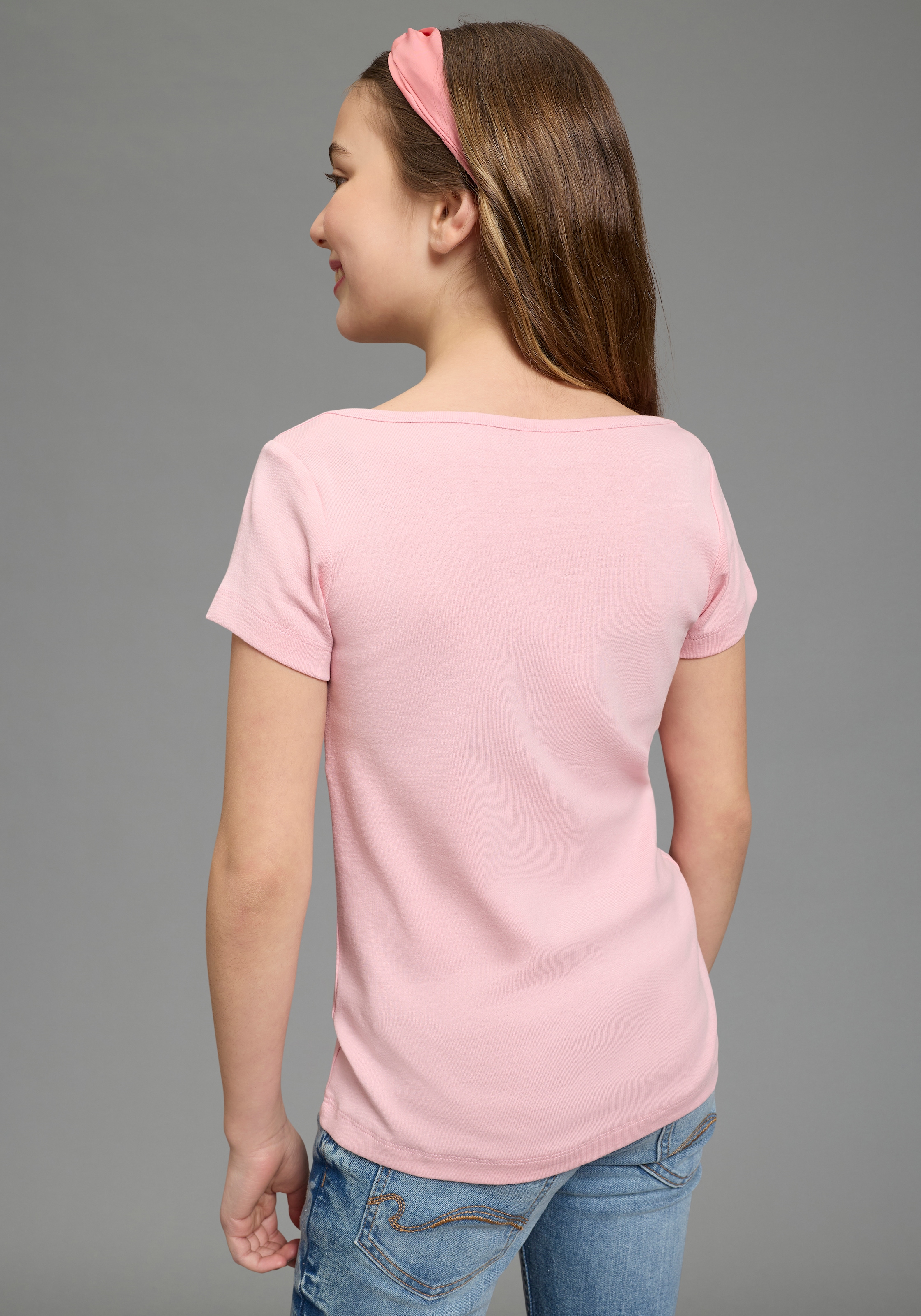 KangaROOS T-shirt »2er Pack T-Shirts mit modischen Ausschnitt« Packung, 2, 2 pièces Basic Schnitt, Kurzarm, U-Boot-Ausschnitt, aus Baumwolle
