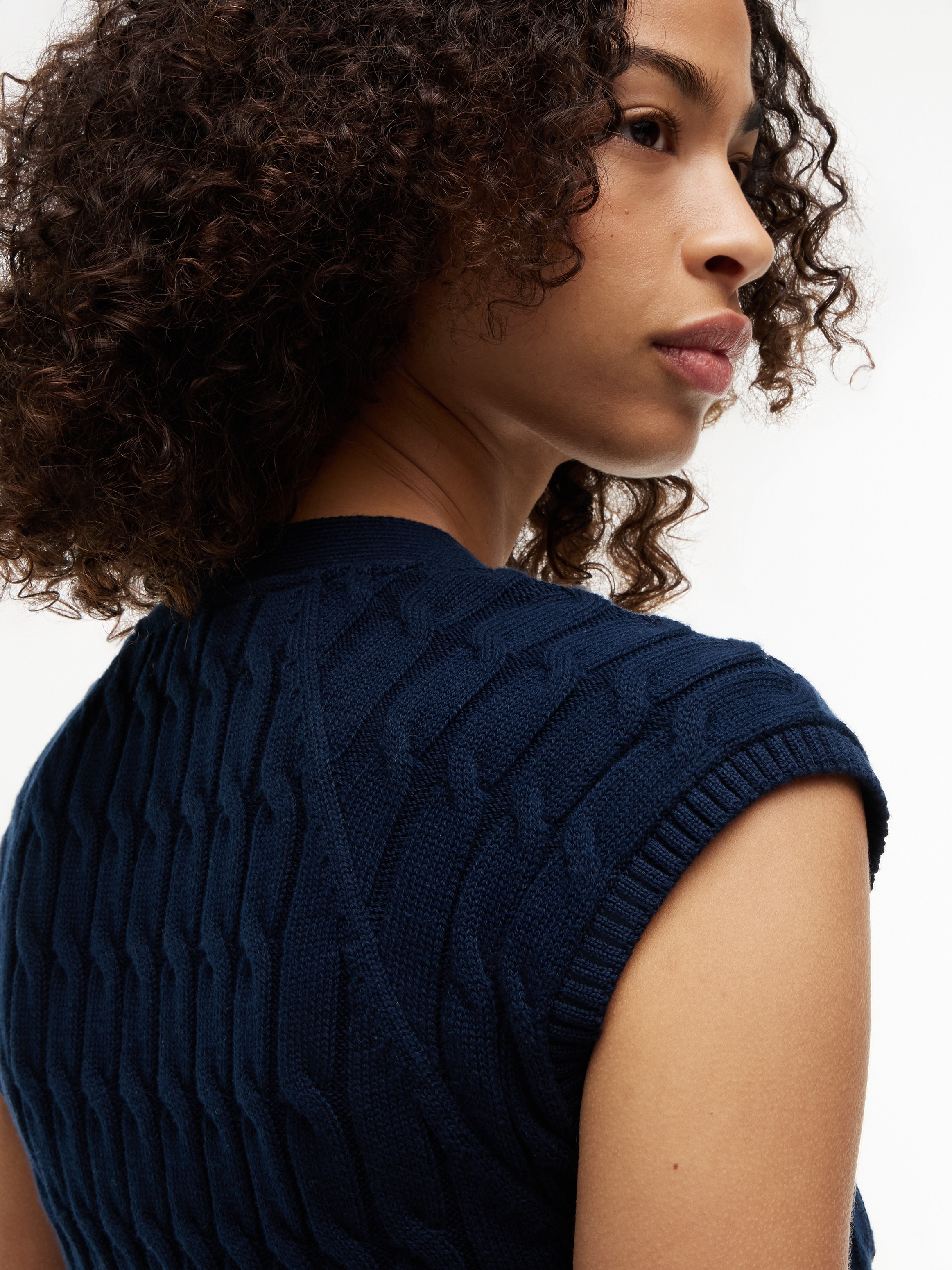 Tommy Hilfiger Gilet tricoté »MID GG CABLE VEST CARDI« Baumwolle, mit Zopfstrickmuster