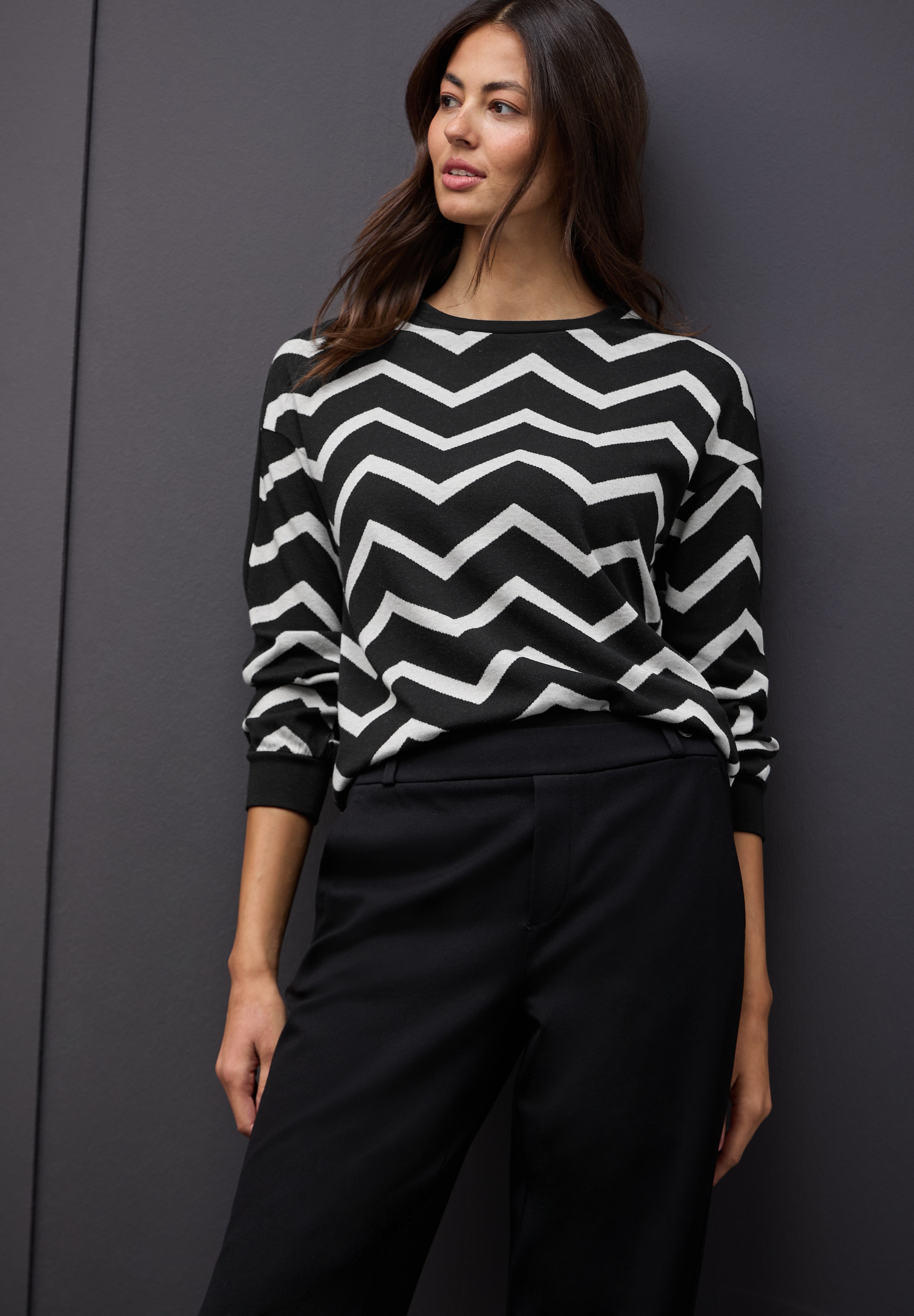 STREET ONE T-shirt à manches longues mit Galonstreifen; Zick-Zack Print