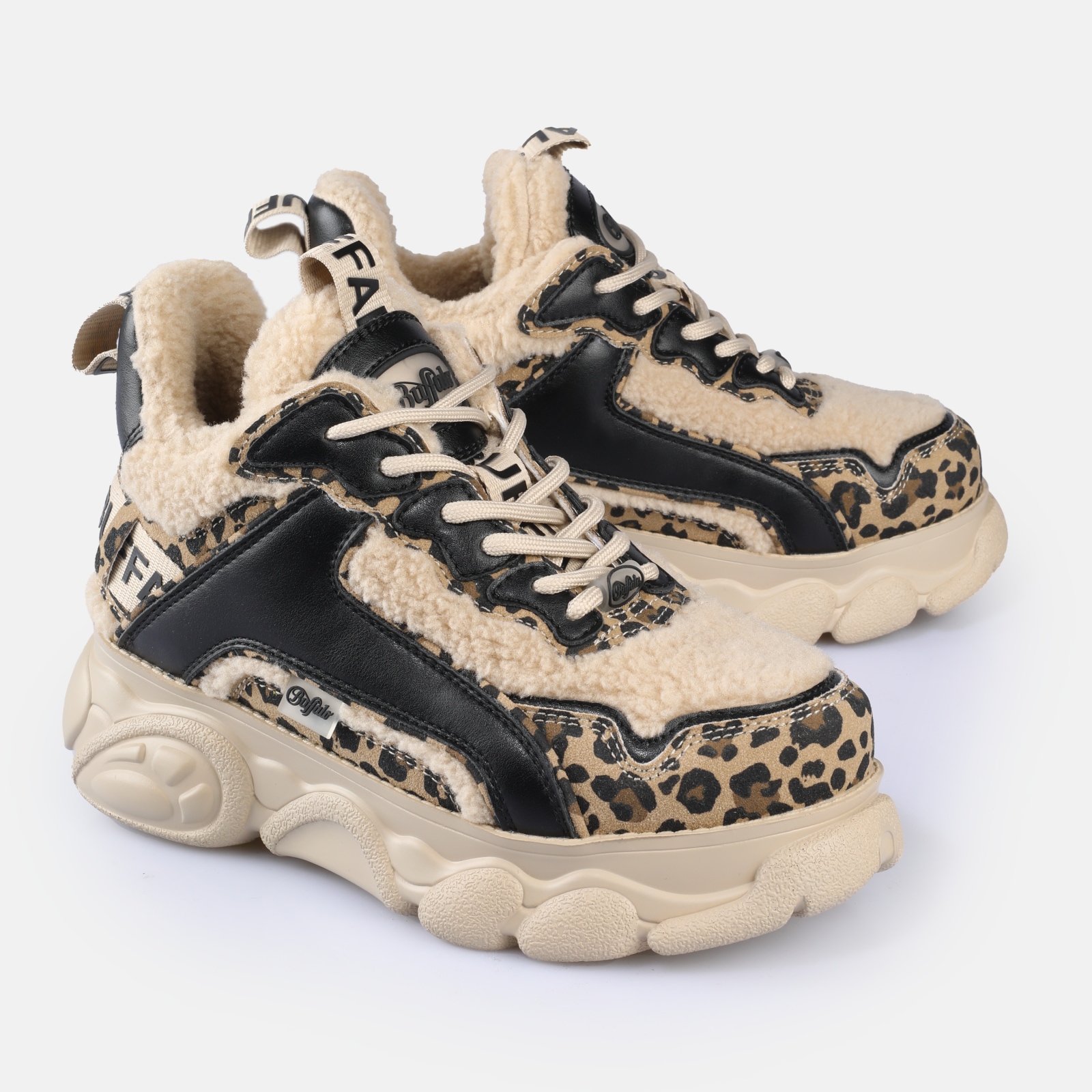 Buffalo Baskets à plateforme »CLD CHAI WARM«  Sneaker décontracté, chaussure à lacets, chaussure basse avec logo