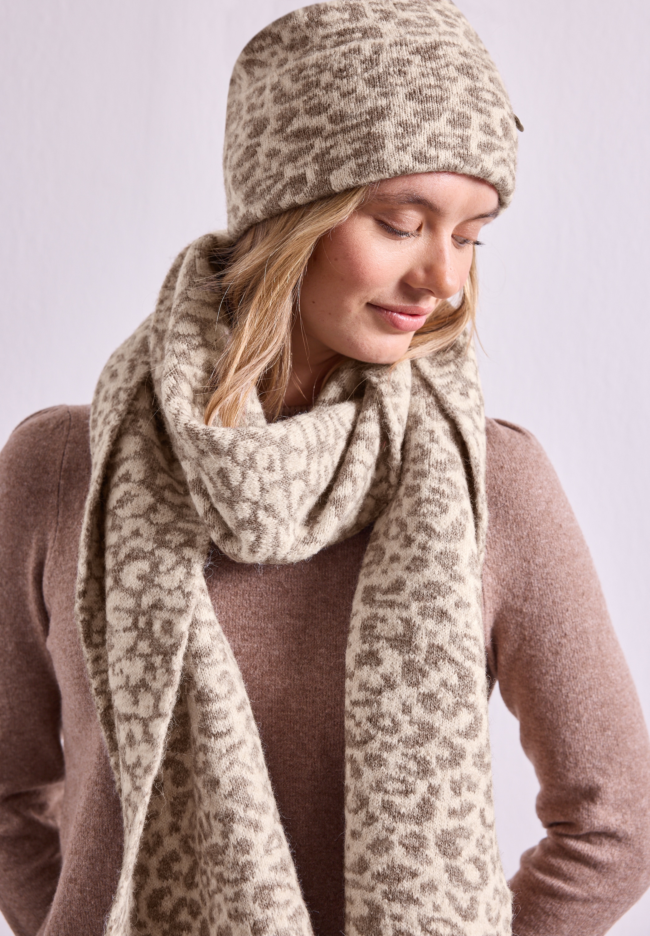 STREET ONE Écharpe tricotée Écharpe jacquard avec motif léopard