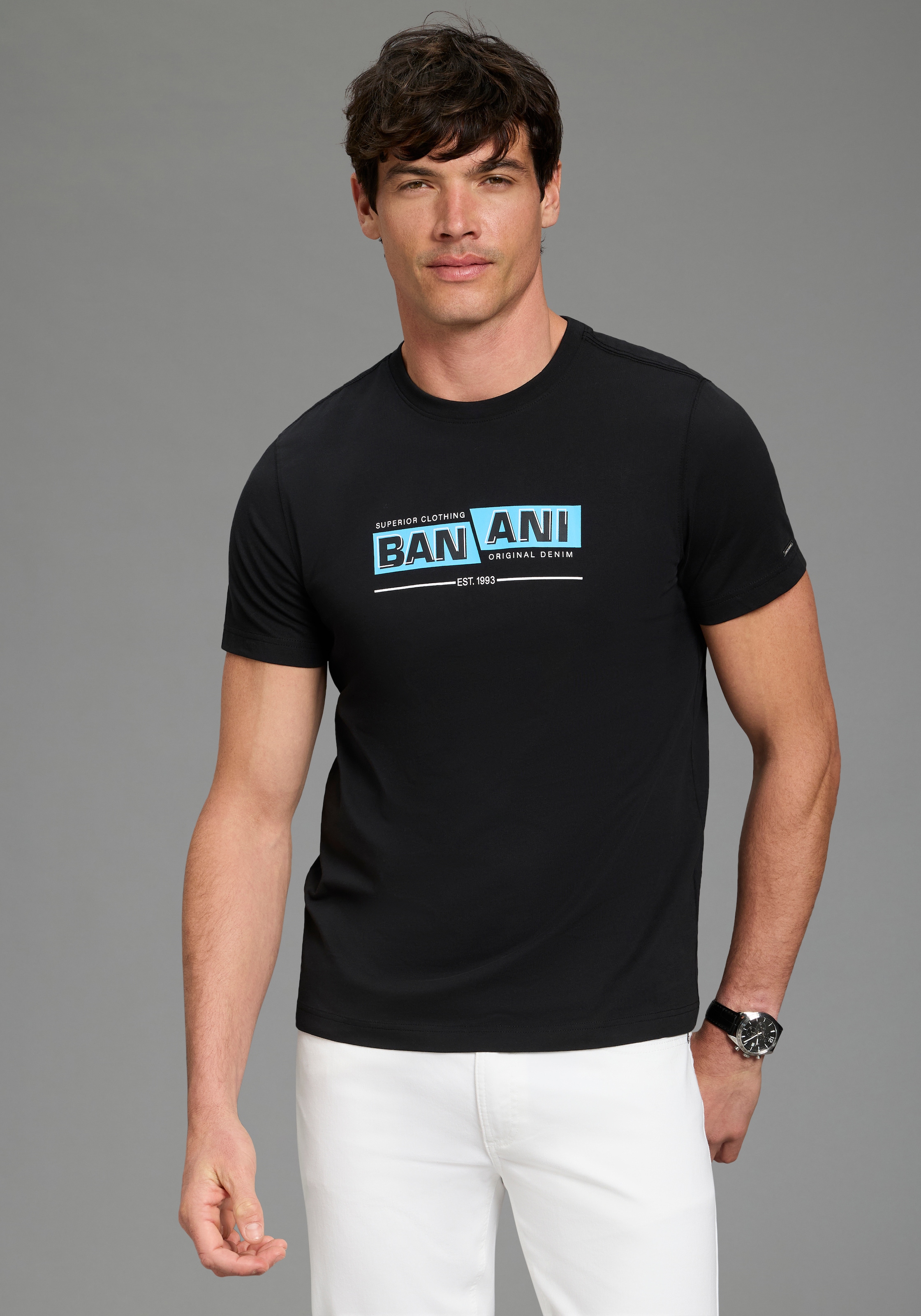 Image of Bruno Banani T-Shirt schmale Passform, Halbarmshirt, bedruckte Optik