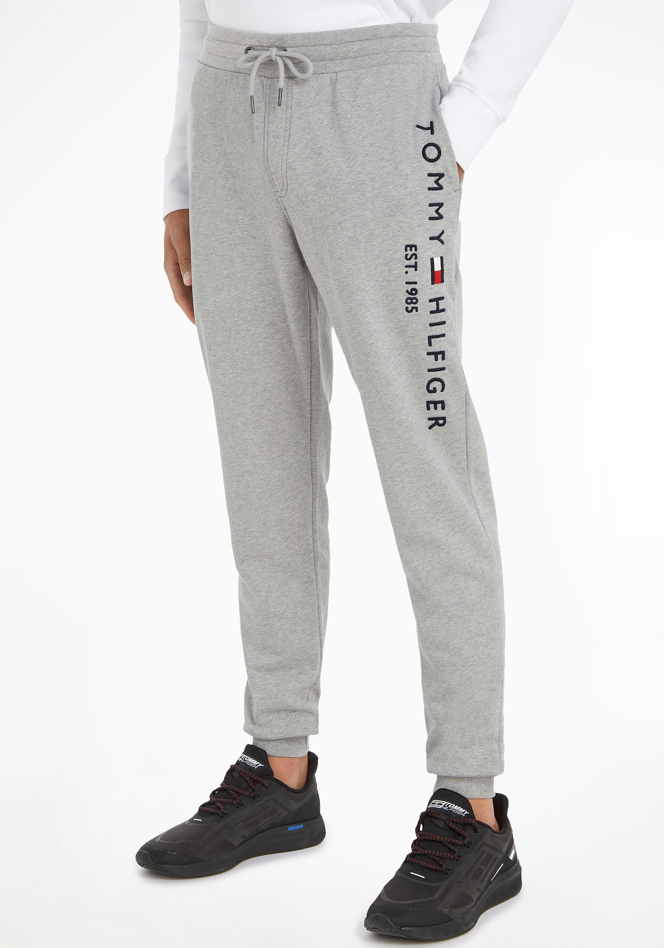 Tommy Hilfiger Sweathose »BASIC BRANDED SWEATPANTS«, mit grossem Tommy Hilfiger Schriftzug