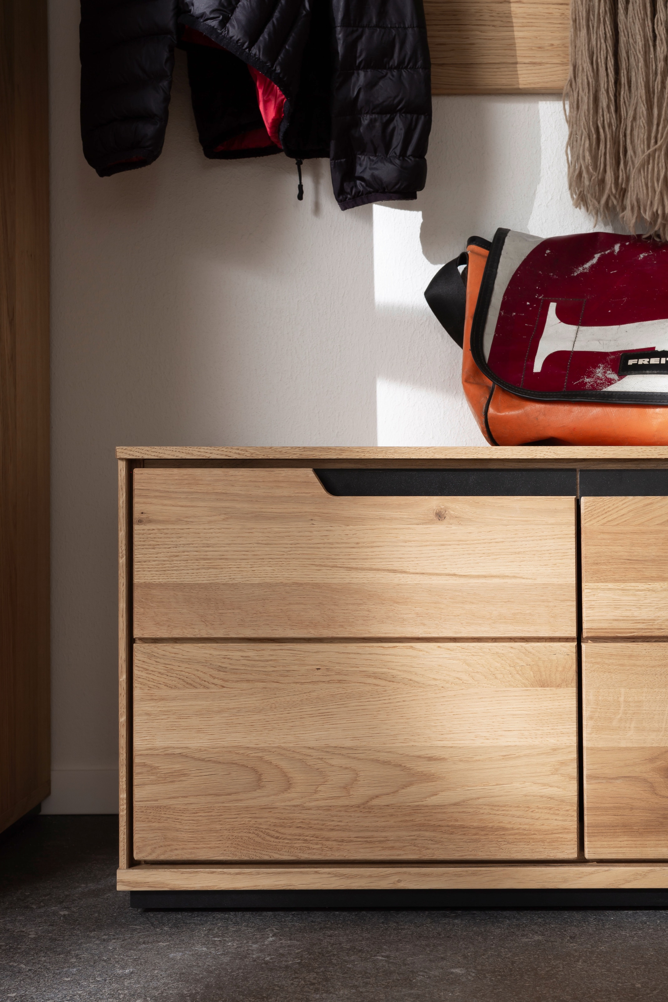 MCA living Banc »Araya Garderobenbank,Flurbank,Bank mit Stauraum,Bankmöbel,Breite 79 cm« Set, 1 Stück, 1 cuis tlg. FSC-Mix, Türen gedämpft, Made in Europe