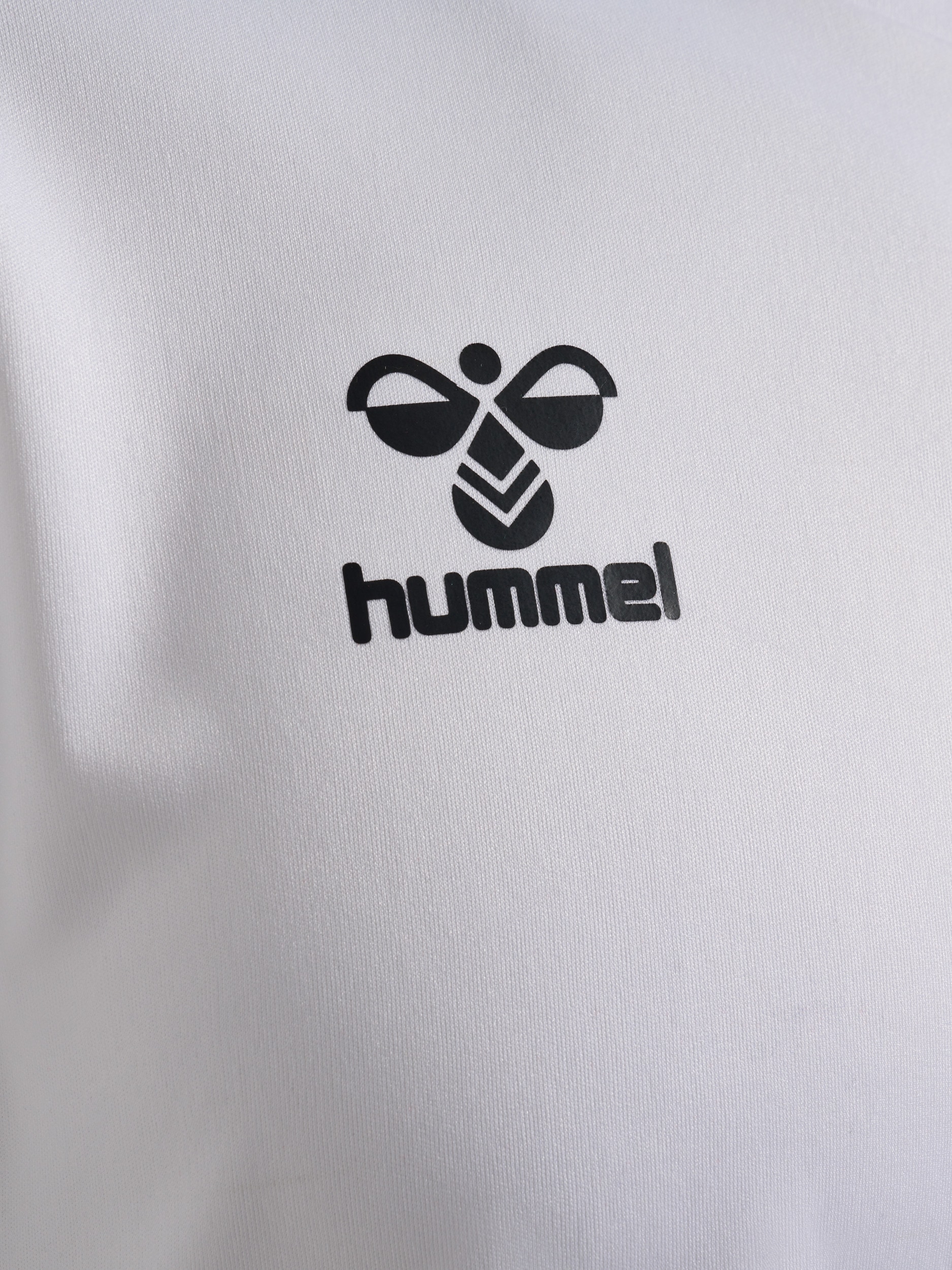 hummel T-shirt d'entraînement »HMLESSENTIAL JERSEY S/S« Design à manches courtes, avec col rond, en qualité maillot