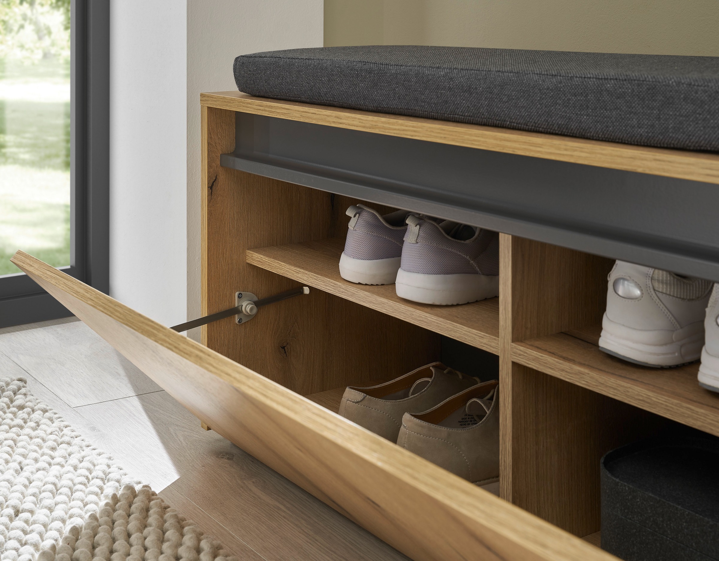 INOSIGN Garderoben-Set »GIRON/CiTY, moderne Garderobe, Komplettset mit viel Stauraum«, (Komplett-Set, 5 St.), enthält Schrank, Kommode, Spiegel, Paneel & Schuhbank +Sitzkissen