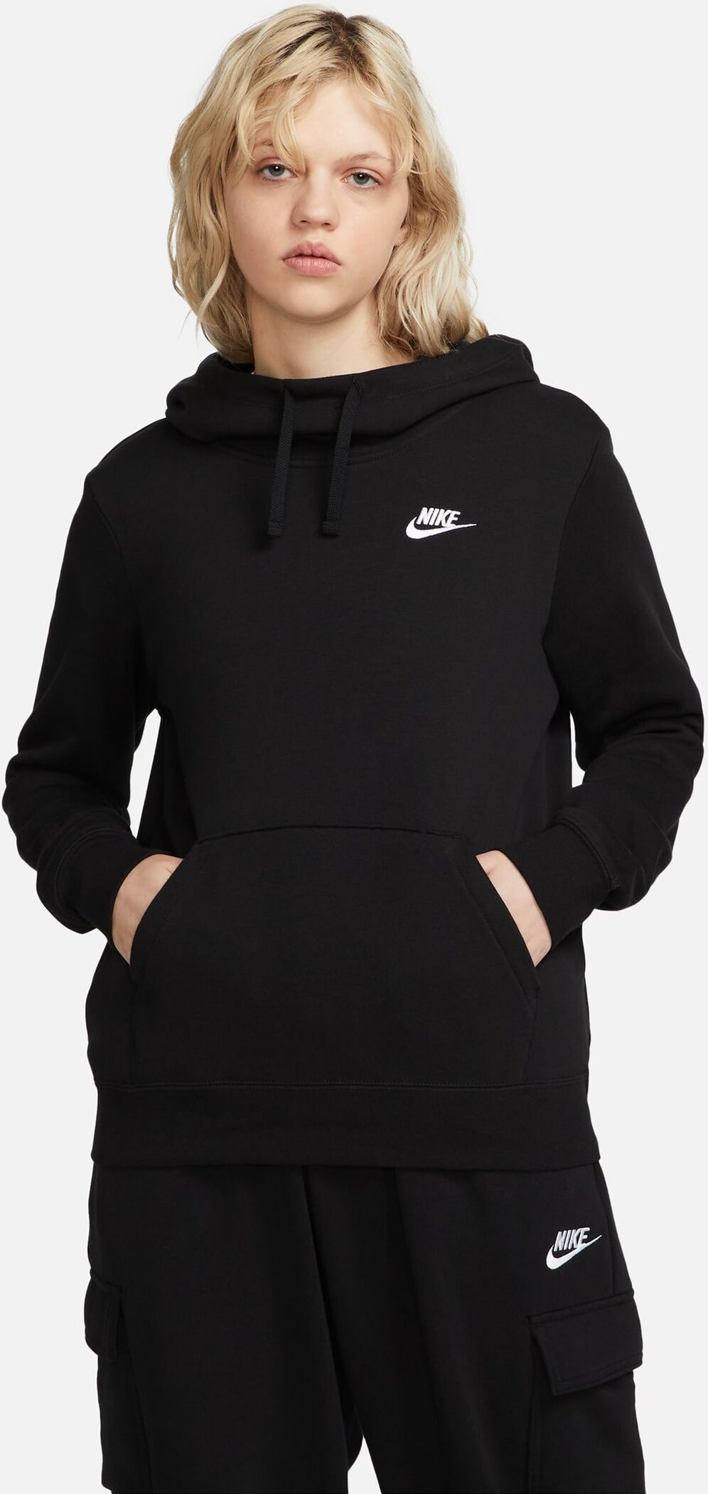 Nike Sportswear Kapuzensweatshirt »Club Fleece Women's Funnel Hoodie«, Damen Kapuzenpullover aus weichem Fleece Material