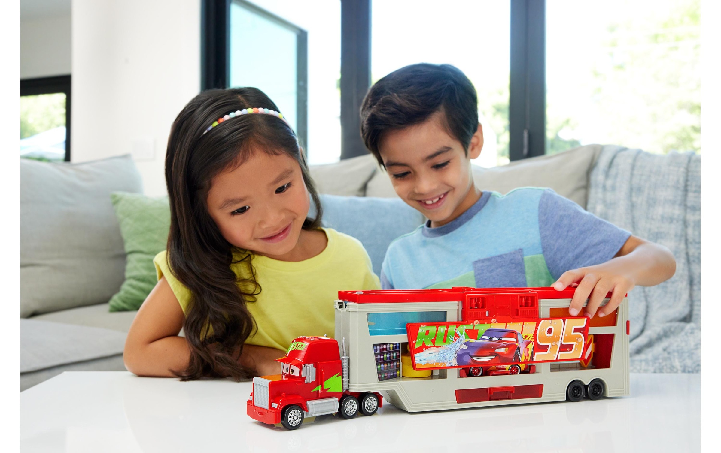 Mattel® Spielzeug-Abschlepper »Cars Disney Pixar Cars Color Changers Mack«
