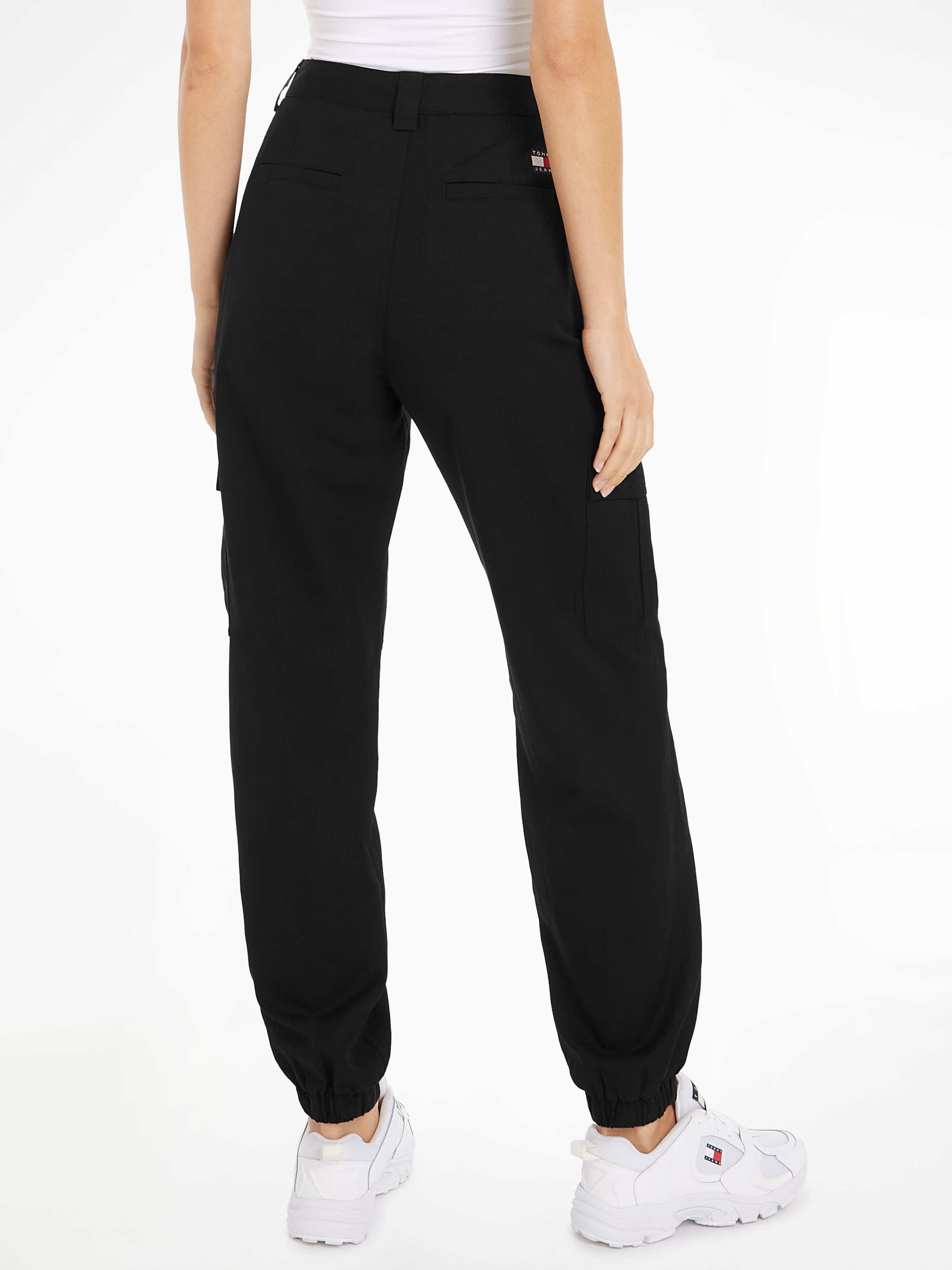 Tommy Jeans Cargohose »TJW STRETCH MR CARGO PANT«, im modischem Cargo-Form