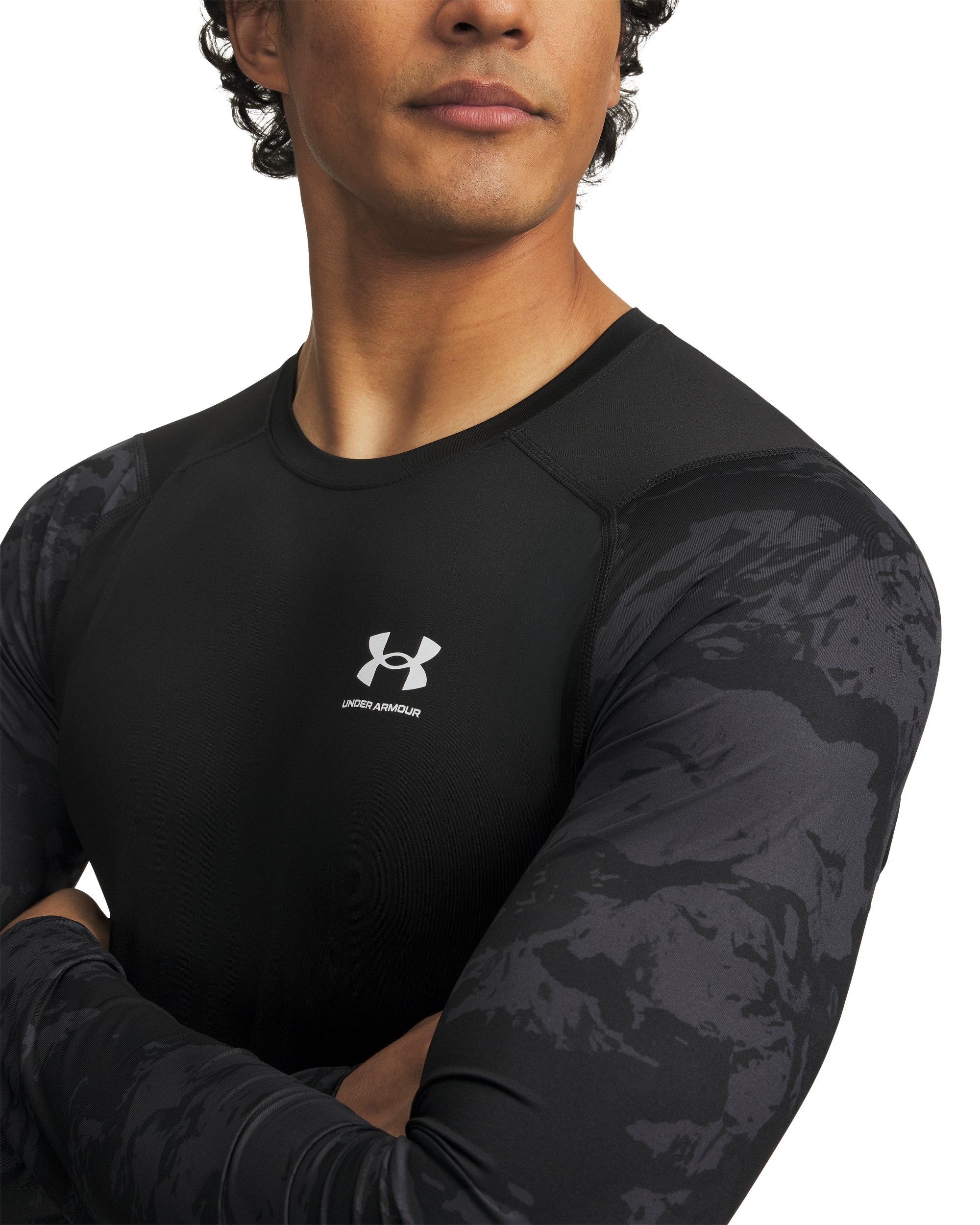Under Armour® Trainingsshirt »UA HG ARMOUR COMP CB LS« atmungsaktiv, schnell trocknend, aus Polyester und Elasthan