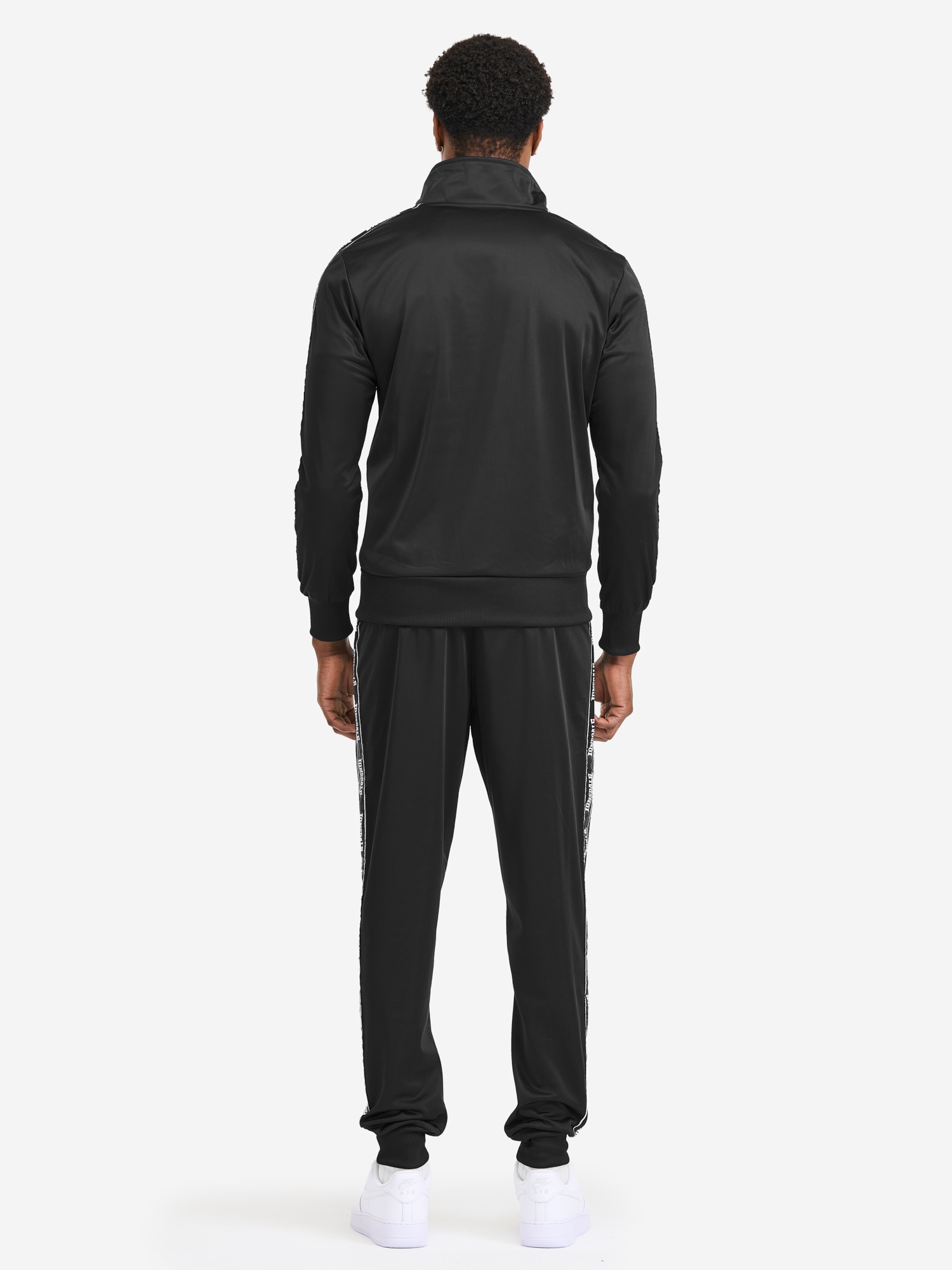 Lonsdale Trainingsanzug »LOWICK« 2 tlg. für vielseitige Aktivitäten, sportlicher Stil, für Erwachsene