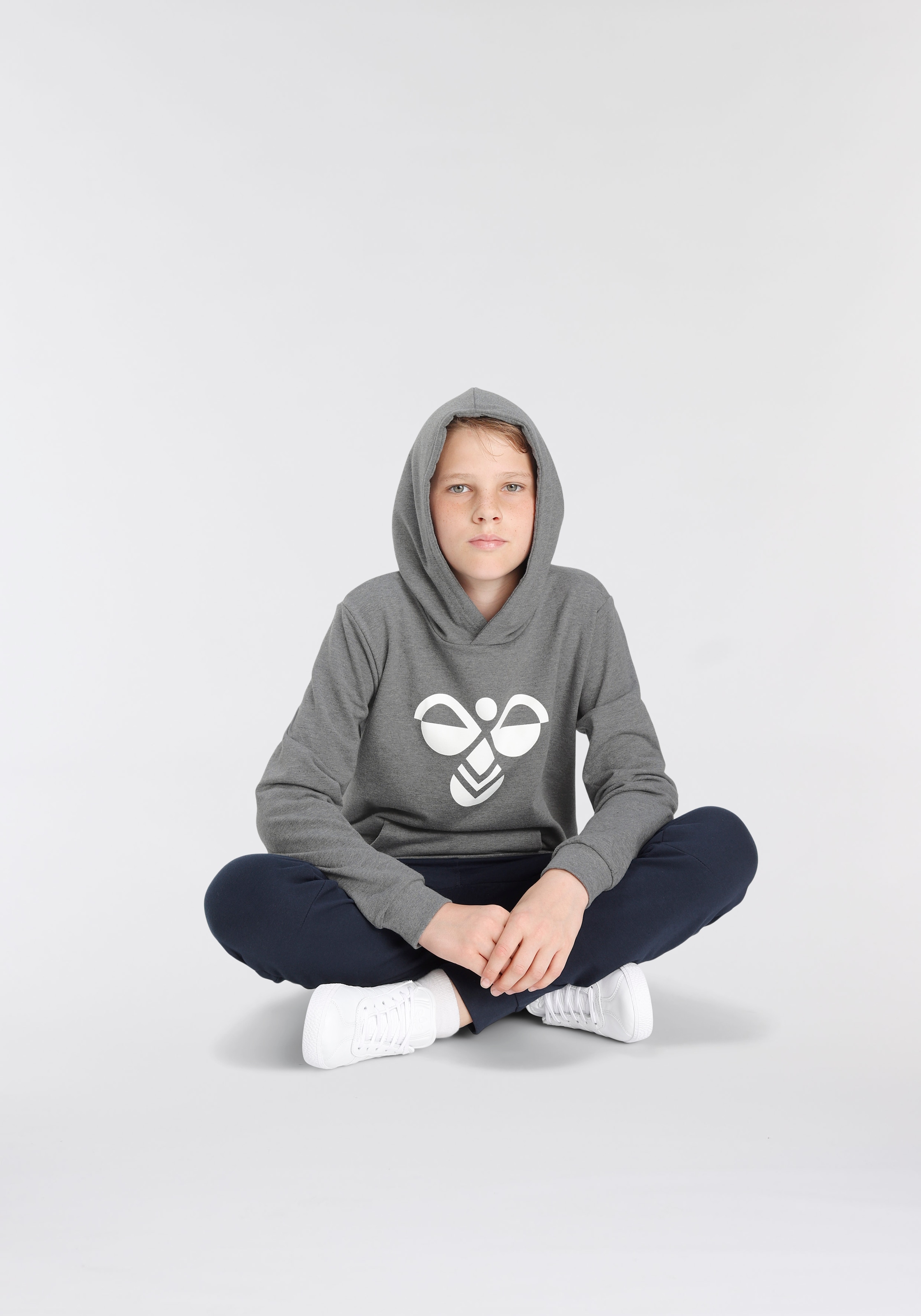 Modische hummel Kapuzensweatshirt »HMLCUATRO shoppen ohne Kinder«, tlg.) HOODIE - Mindestbestellwert für (1
