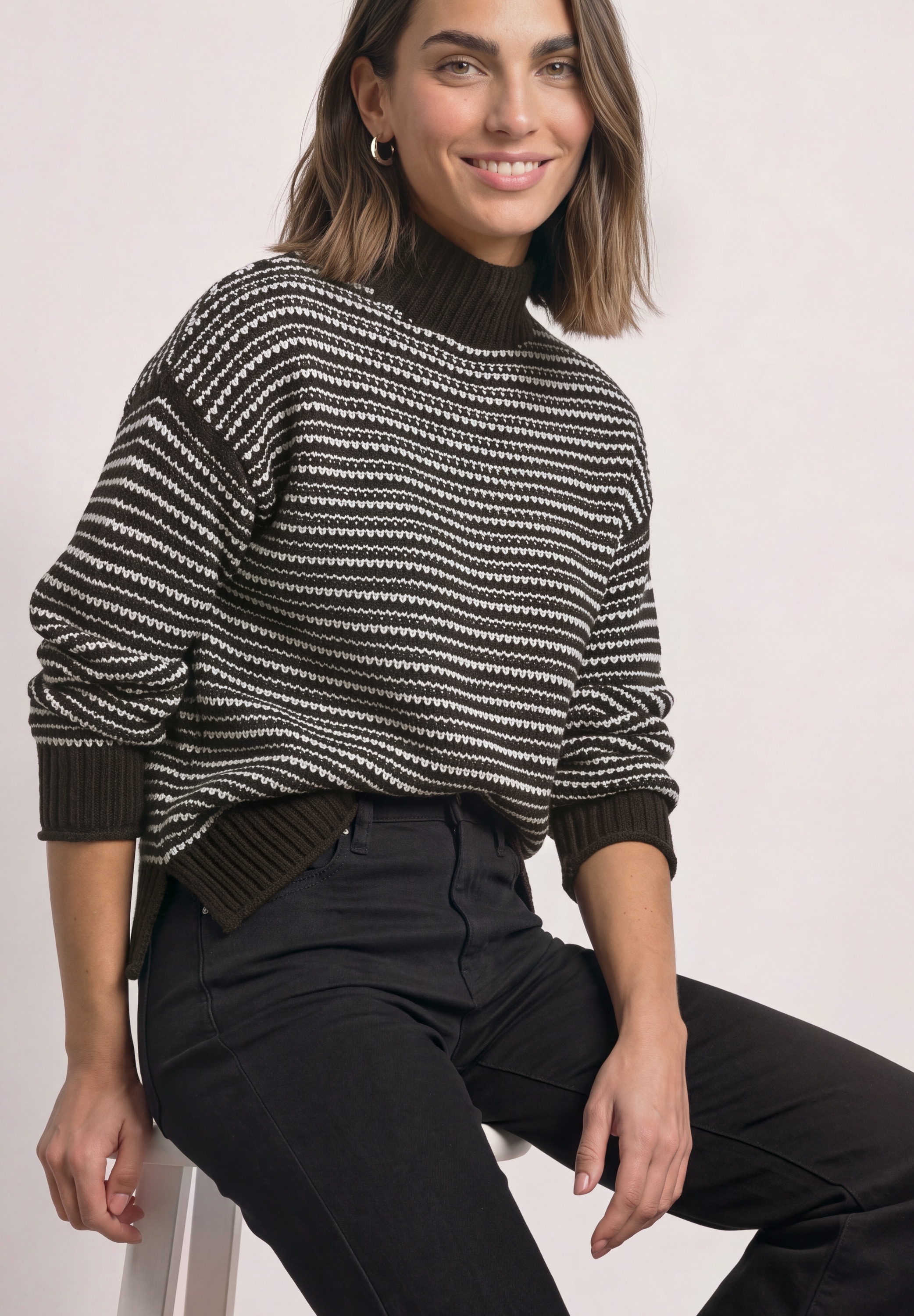 Image of STREET ONE Strickpullover mit Turtle Neck und Streifenmuster