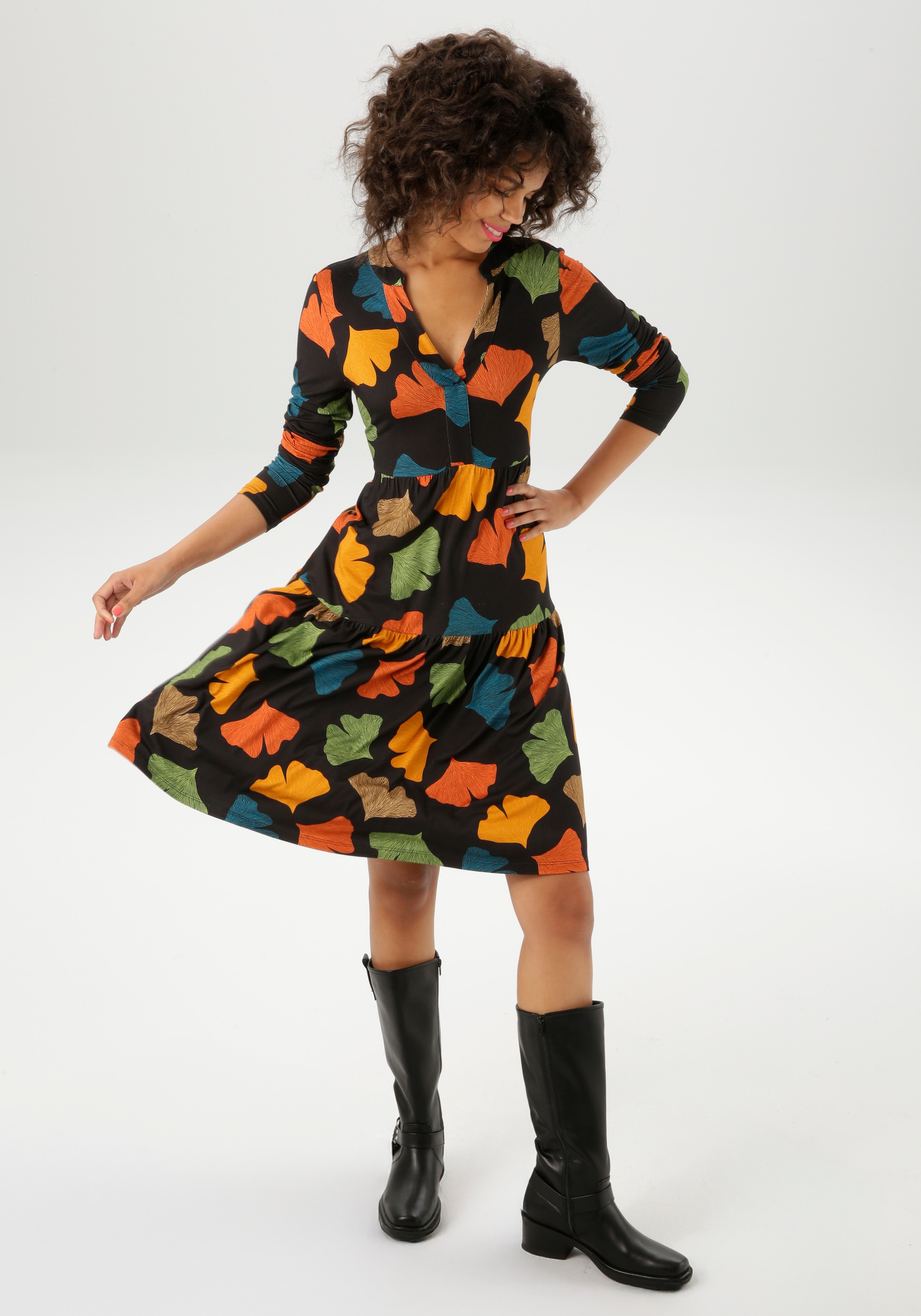 Aniston CASUAL Jerseykleid, mit bunten Blättern bedruckt - jedes Teil ein Unikat - NEUE KOLLEKTION