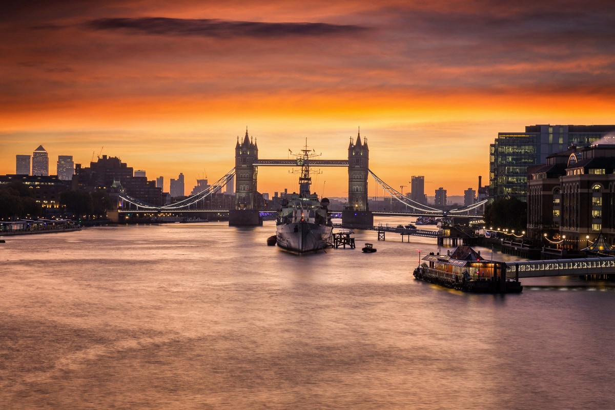 Image of Papermoon Fototapete "London Fluss"
