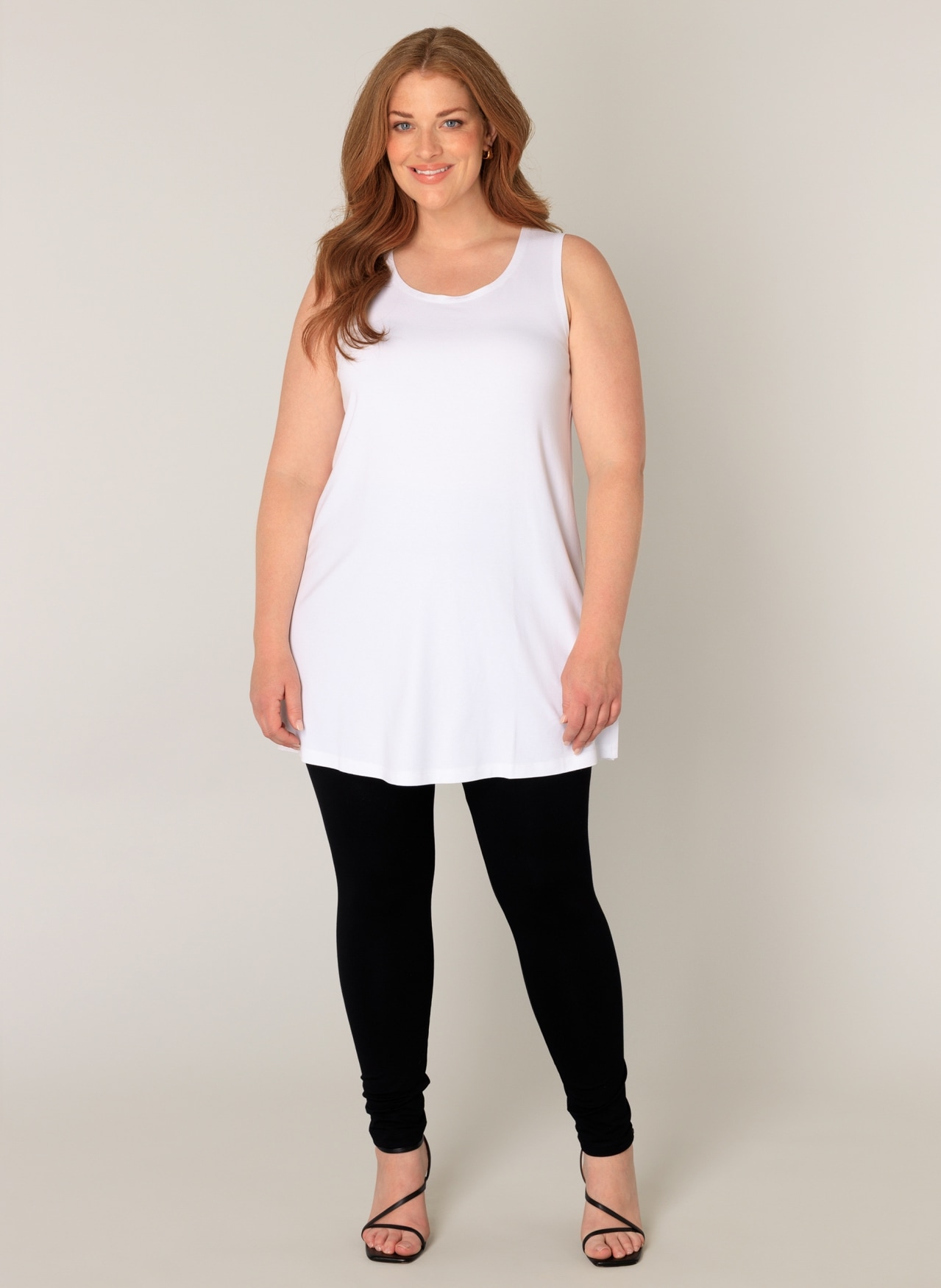 Base Level Curvy Longshirt »ABBIGALE«, ärmellos, seitlich geschlitzt