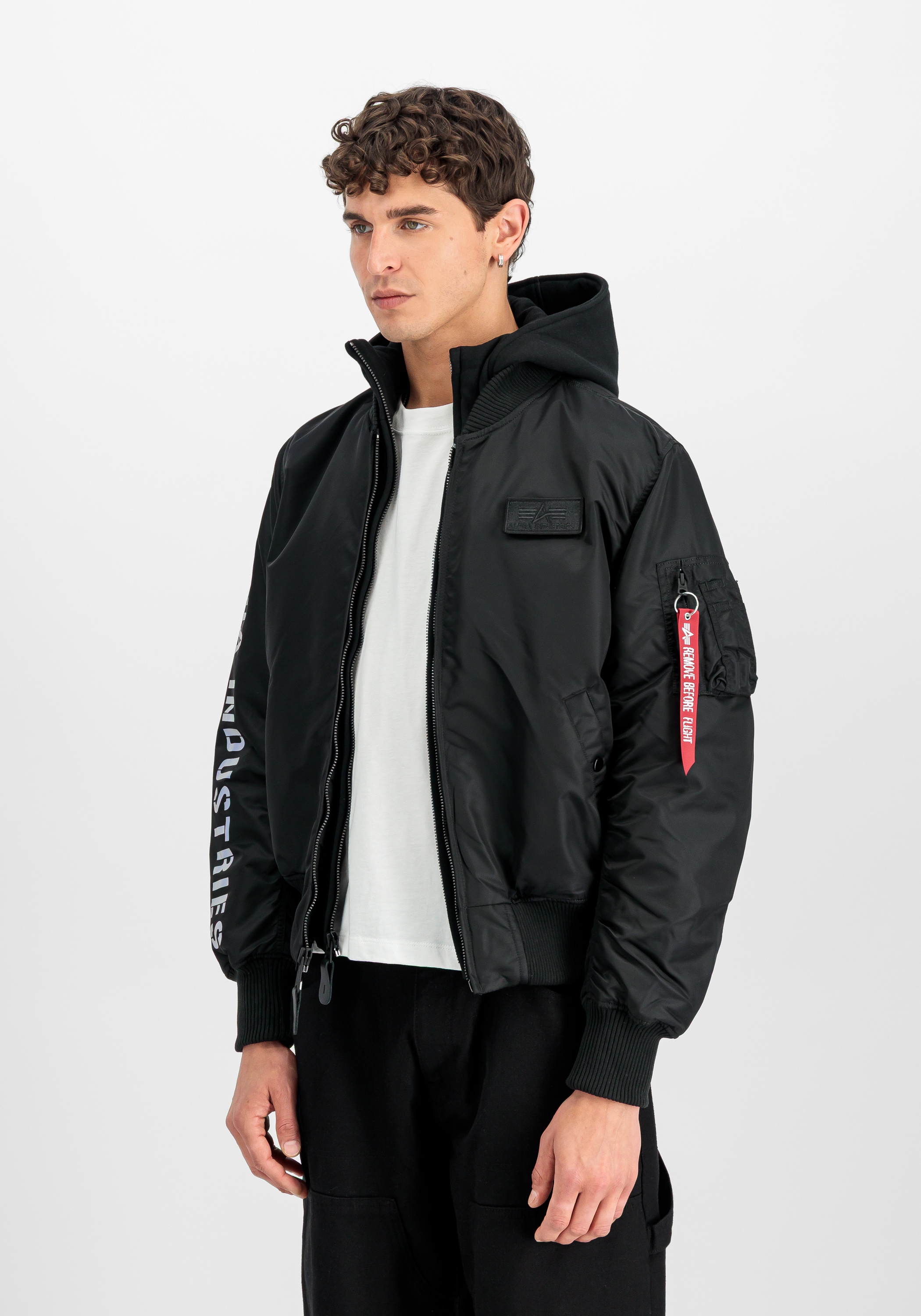 Image of Alpha Industries Bomberjacke "MA-1 D-Tec Sleeve Embroidery"
