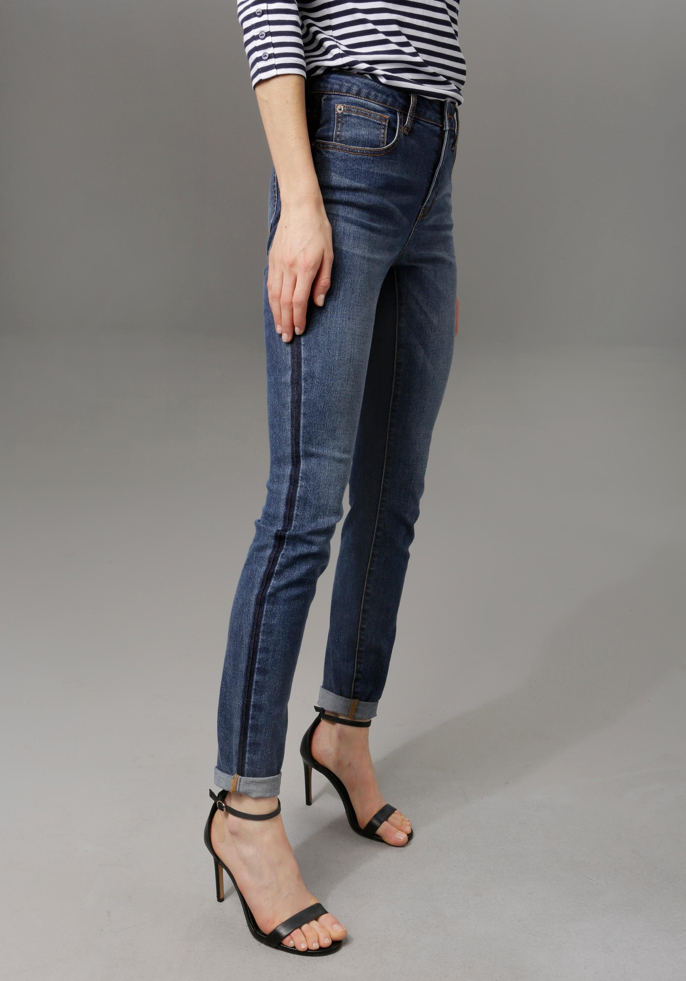 waist regular ♕ Aniston Skinny-fit-Jeans, versandkostenfrei kaufen CASUAL