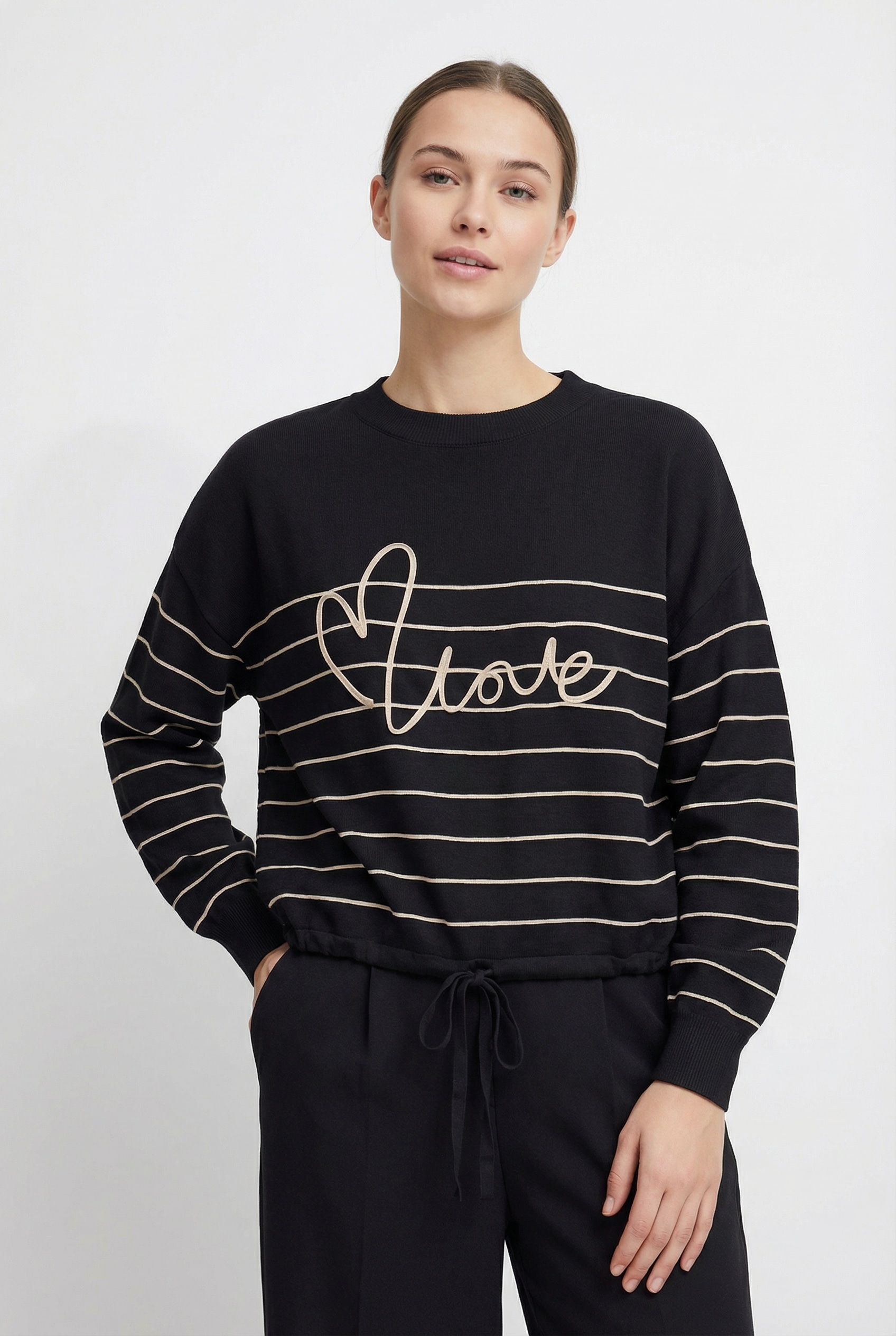Image of ONLY CARMAKOMA Rundhalspullover "CARSIGNE LS TEXT DETAIL O-NECK KNT"