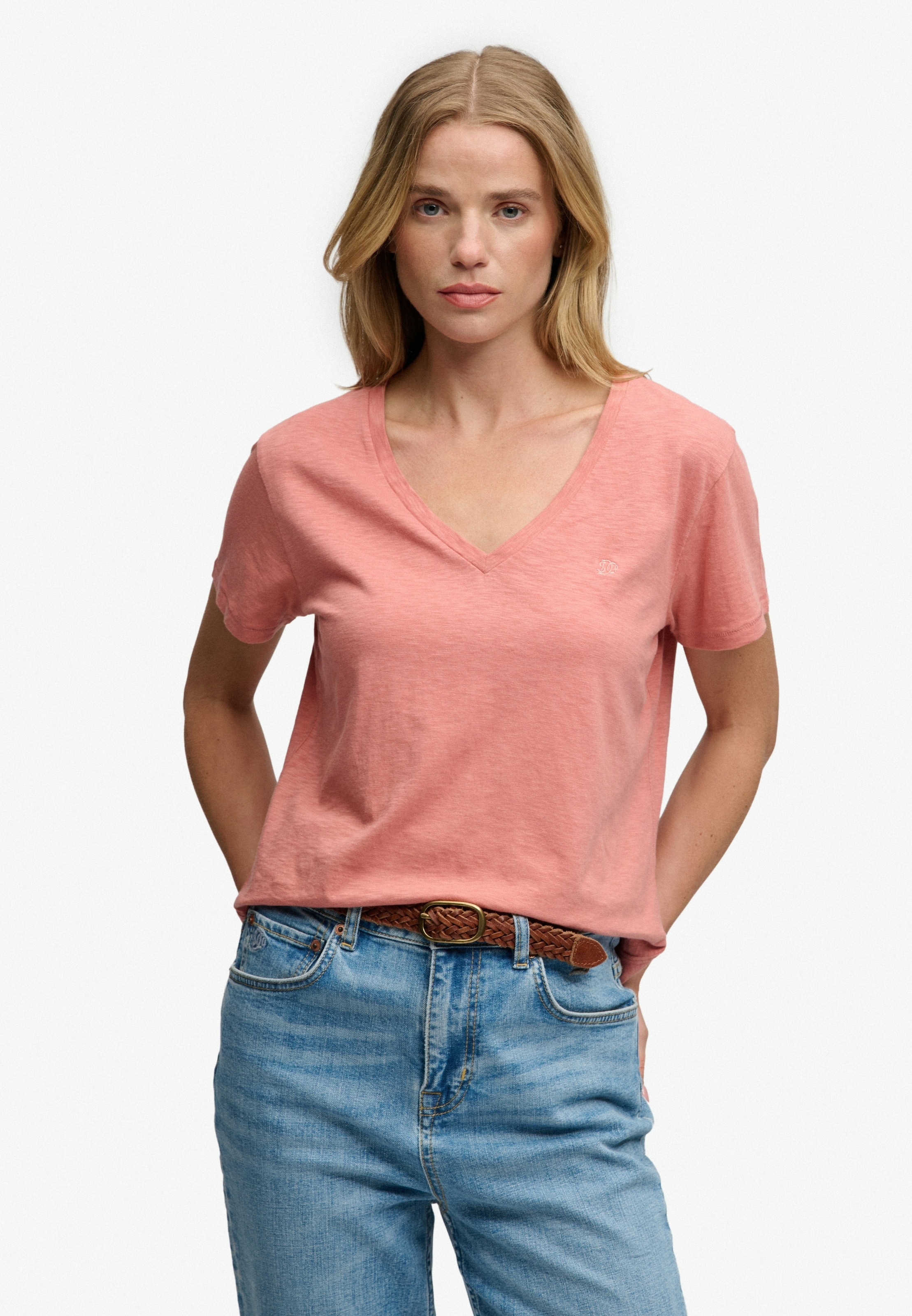 Image of Superdry T-Shirt "STUDIOS SLUB EMB VEE TEE" Baumwollmischung, relaxed fit