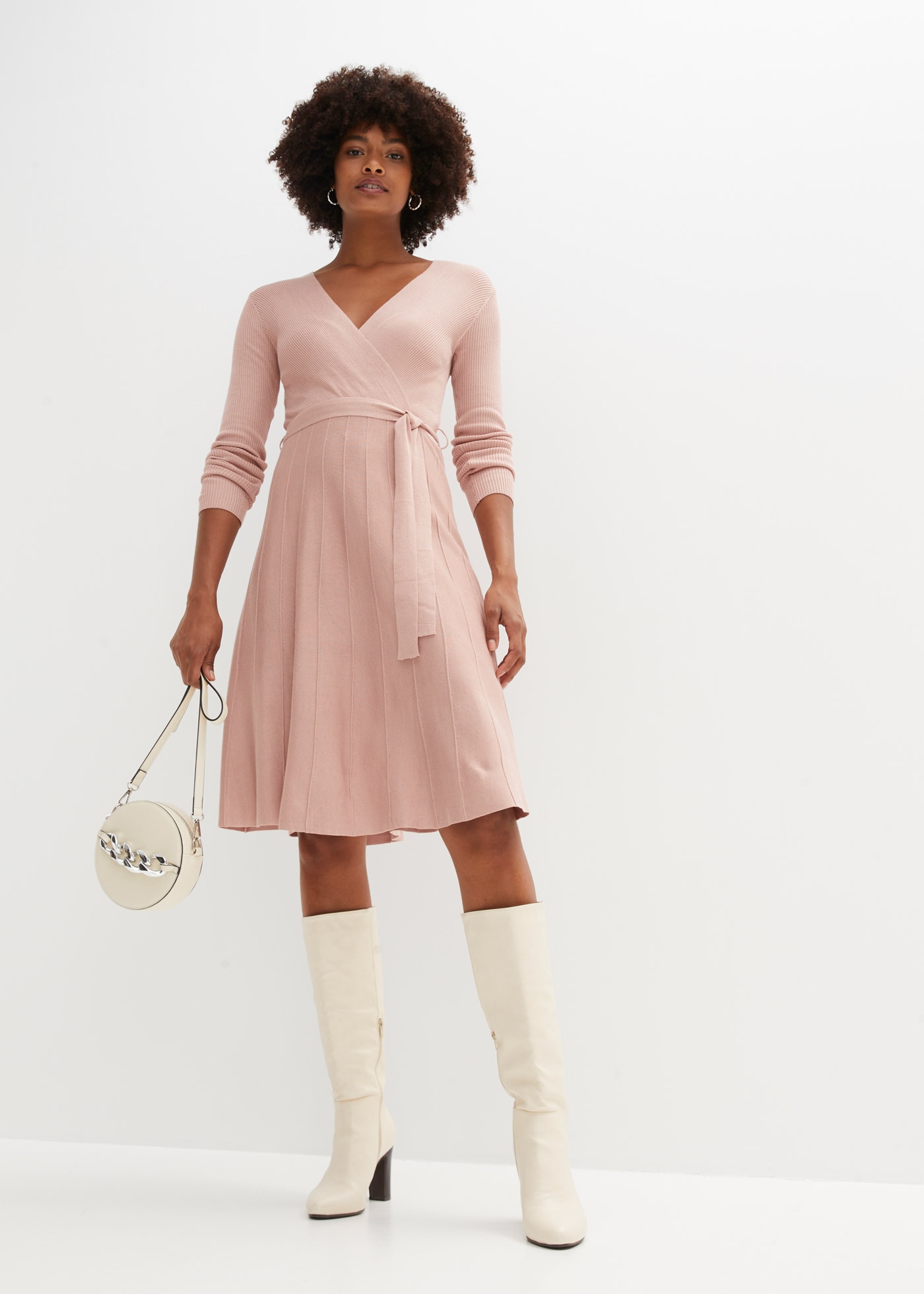 Image of bonprix Strickkleid aus Viskose und Polyamid, ausgestellte Passform, eleganter Stil