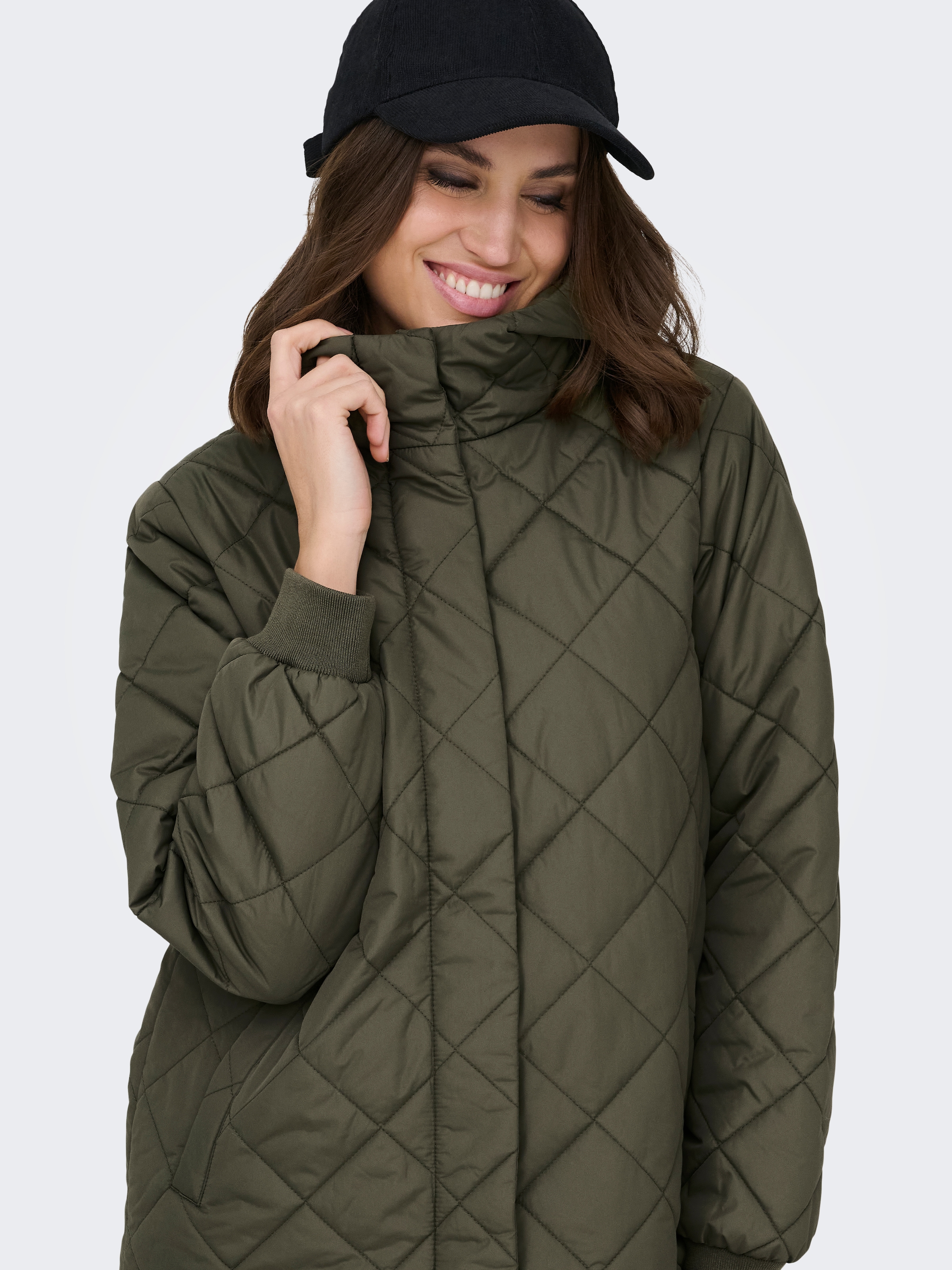 ONLY Manteau matelassé »ONLJULIET QUILTED HOOD ZIP COAT OTW NOOS« Kunstfaser