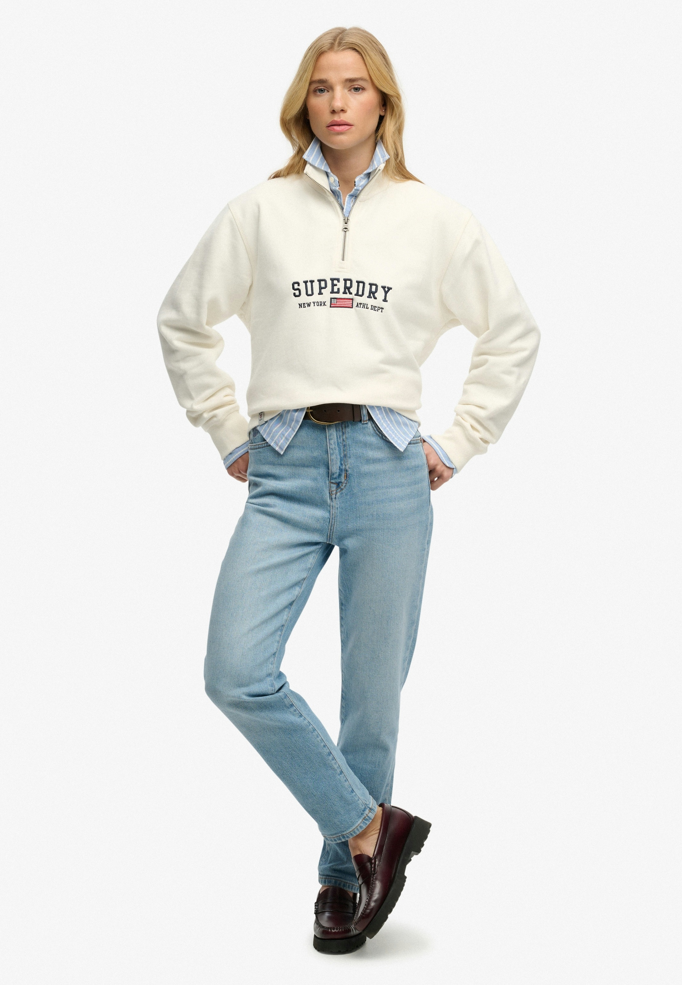 Superdry Sweatshirt »ATH ESS GRAPHIC HALF ZIP«, aus Baumwolle, Loose Fit, mit Rippbündchen am Saum
