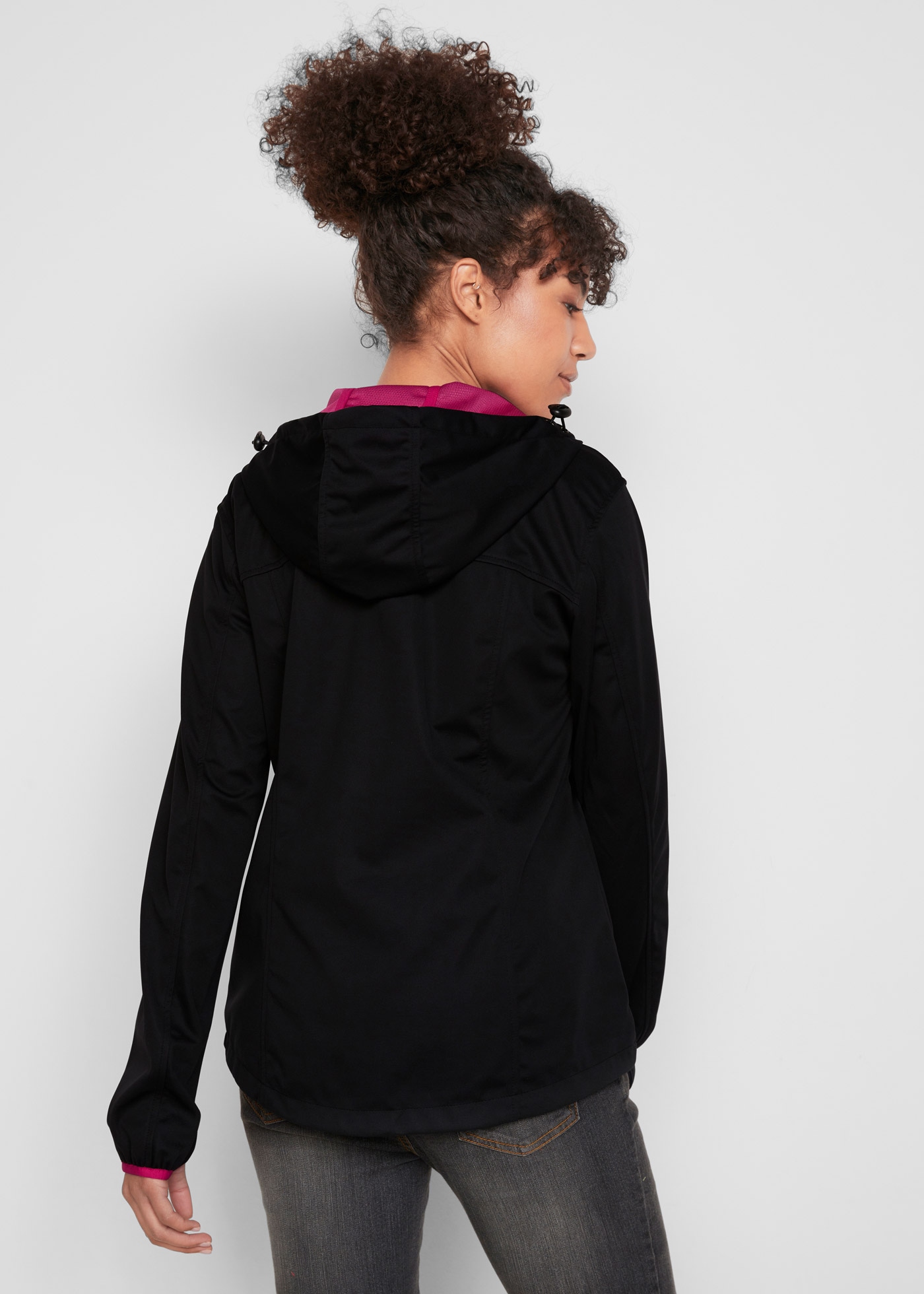bonprix Veste softshell mit Kapuze leichtes Material, mit 2-Wege-Reissverschluss, mit Daumenlöchern