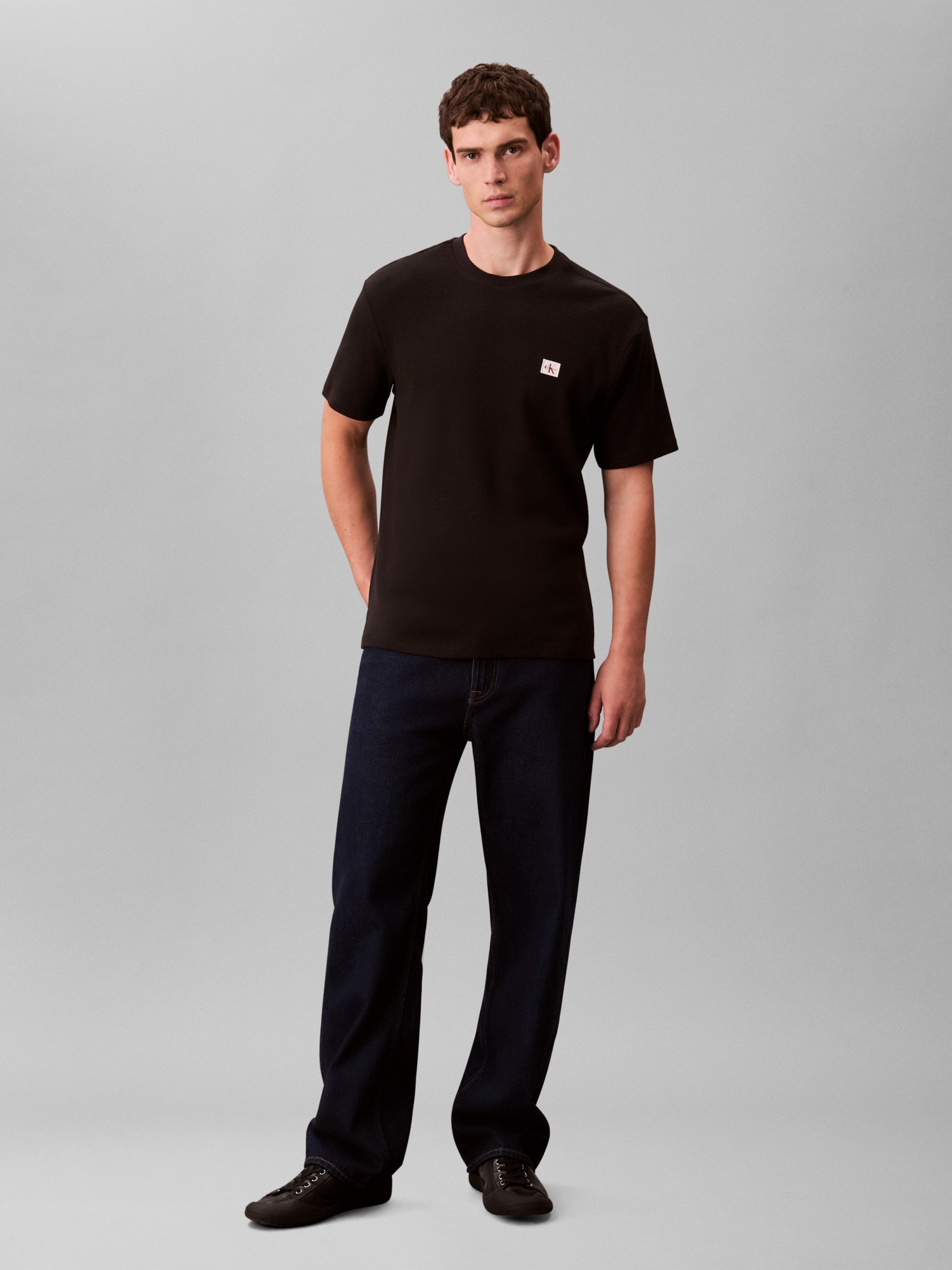 Calvin Klein Jeans T-Shirt »WAFFLE BADGE TEE« Regular fit mit Rundhalsausschnitt