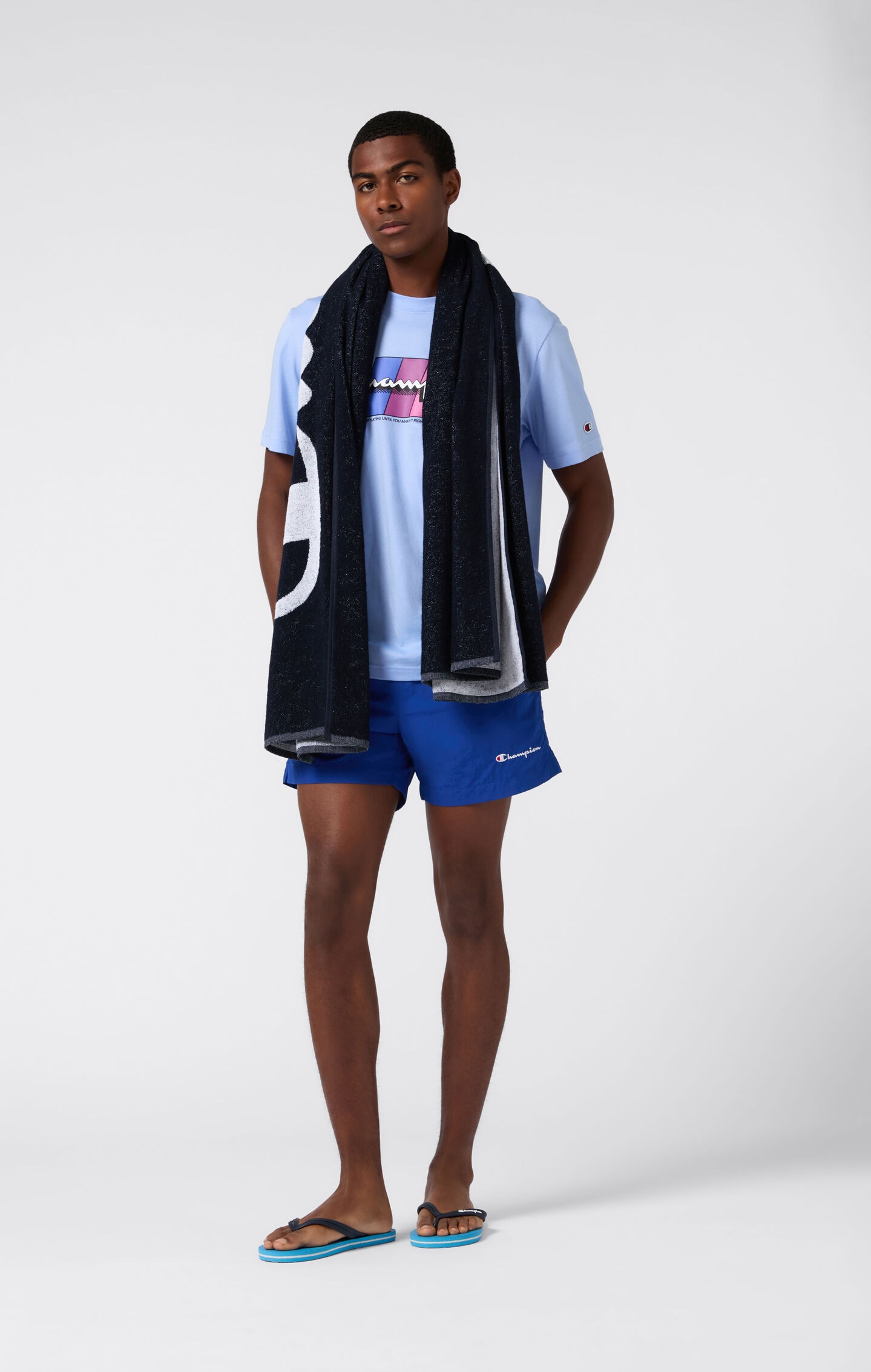 Champion Badeshorts »Icons Beachshort Mid« für Wasser und Freizeit, mit sportlichem Look, schnelltrocknend