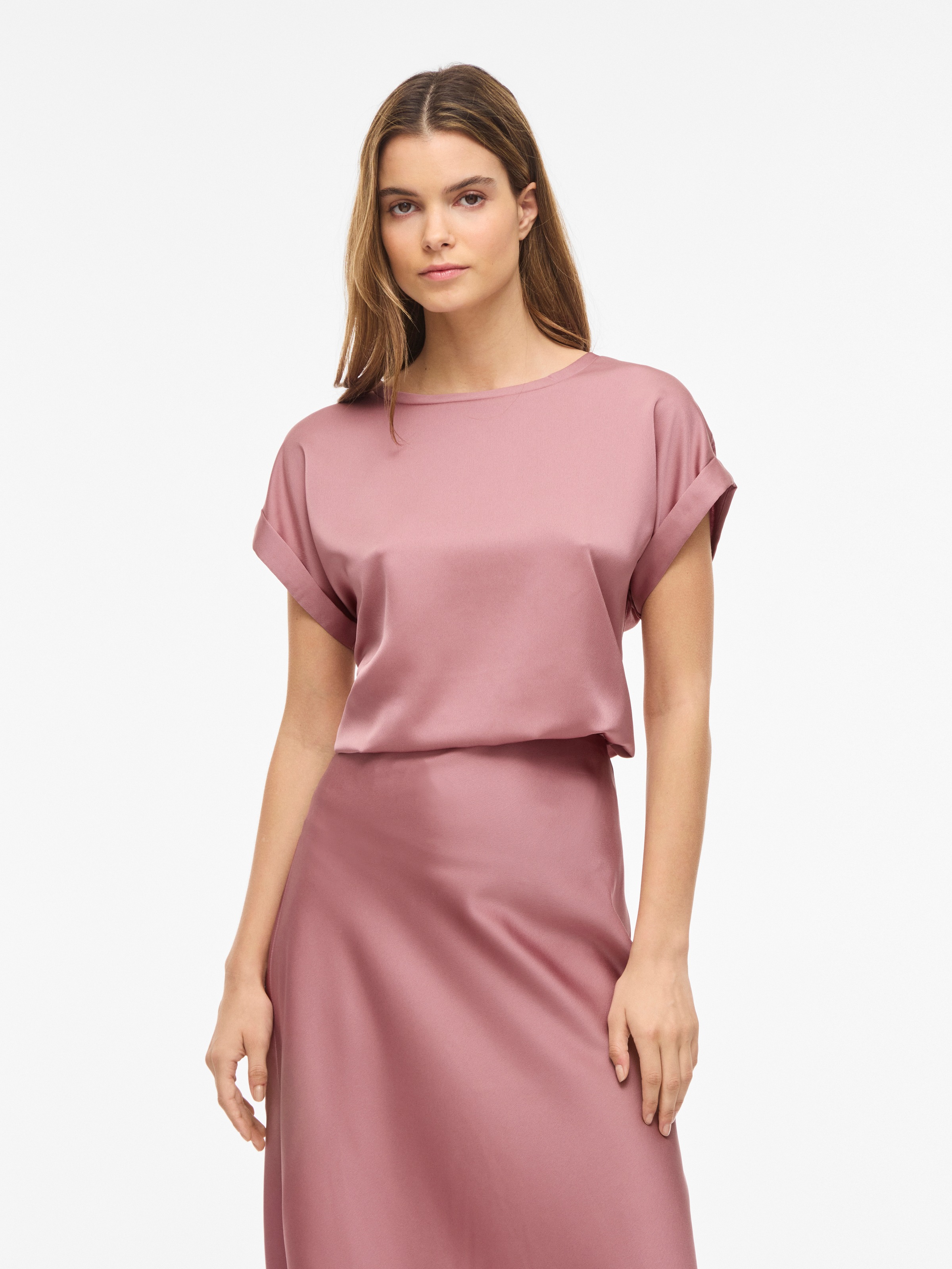 Image of Vila Kurzarmshirt "VIELLETTE S/S SATIN TOP - NOOS" Kunstfaser, regular fit