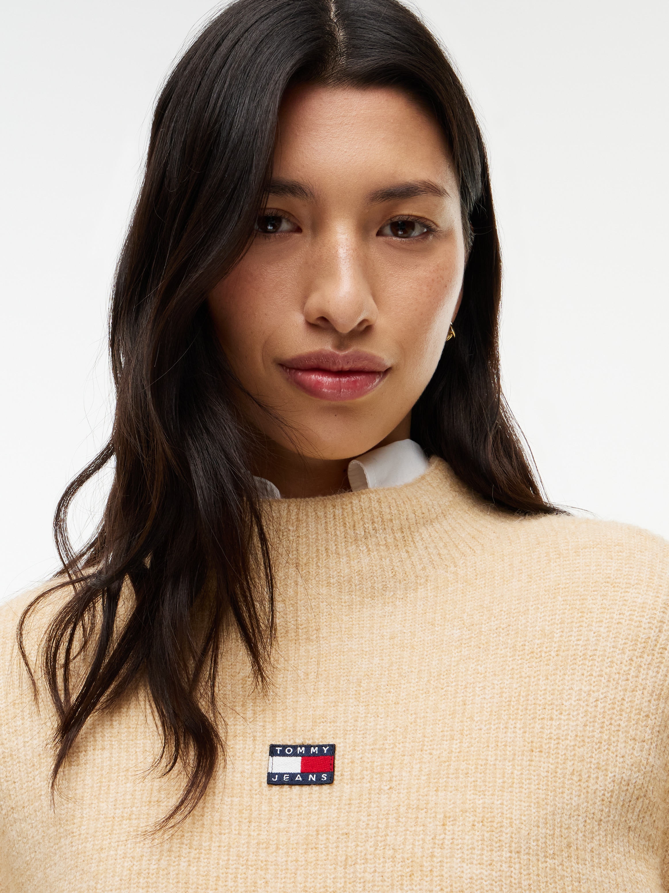 Tommy Jeans Pull à col montant »TJW MOCKNECK BADGE SWEATER EXT« mélange de matériaux