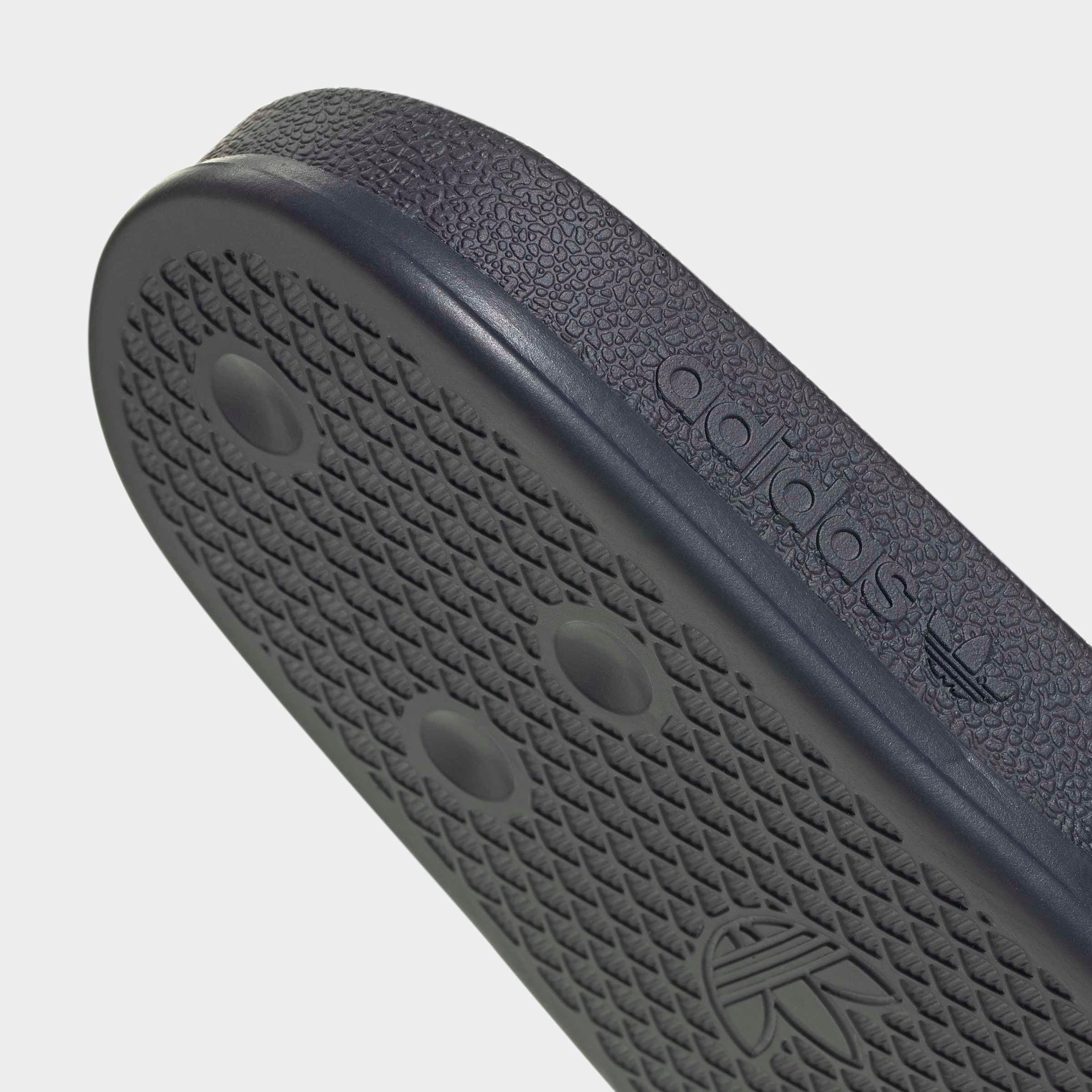 adidas Originals Sneakers »ADILETTE OG CF BADESCHLAPPEN«  claquettes de bain