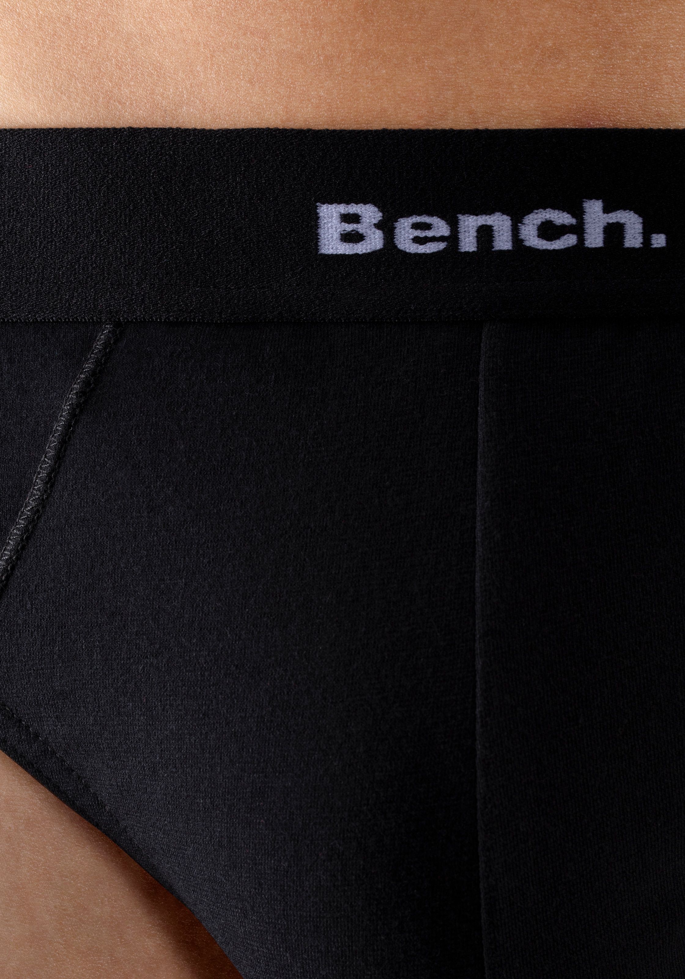 Bench. Slip Packung, 4 cuis mit kontrastfarbigem Webbündchen