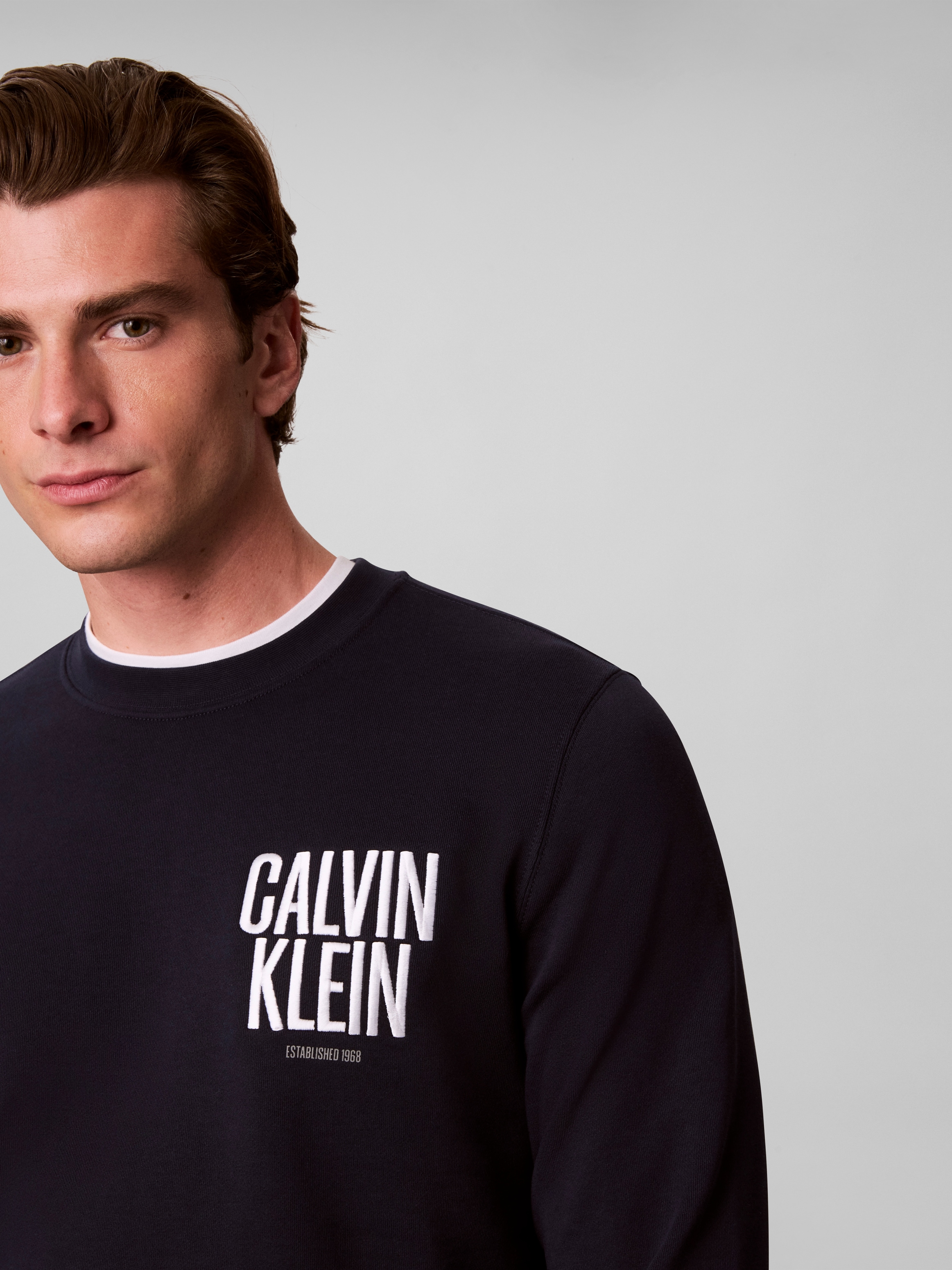 Calvin Klein Sweat-shirt »BOLD CALVIN KLEIN«, coupe régulière avec imprimé de marque
