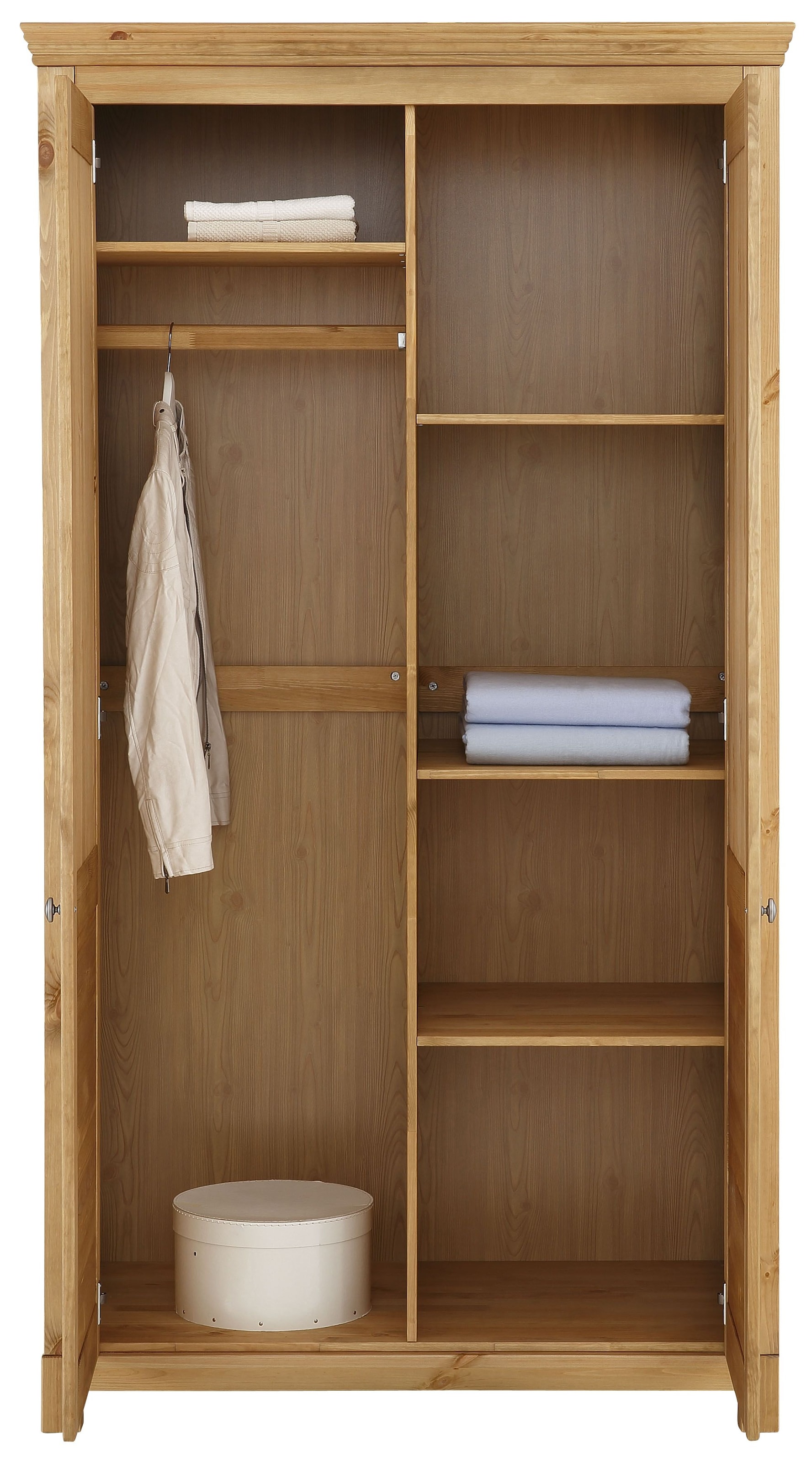 Home affaire Kleiderschrank »Rauna, mit Lamellen und Kassetten, klassischer Landhausstil, rustikal«, (2 Breiten: 113/159 cm H/T ca. 195/60 cm), massive Kiefer, Metallgriffe, mehrere Varianten, zeitloses Design