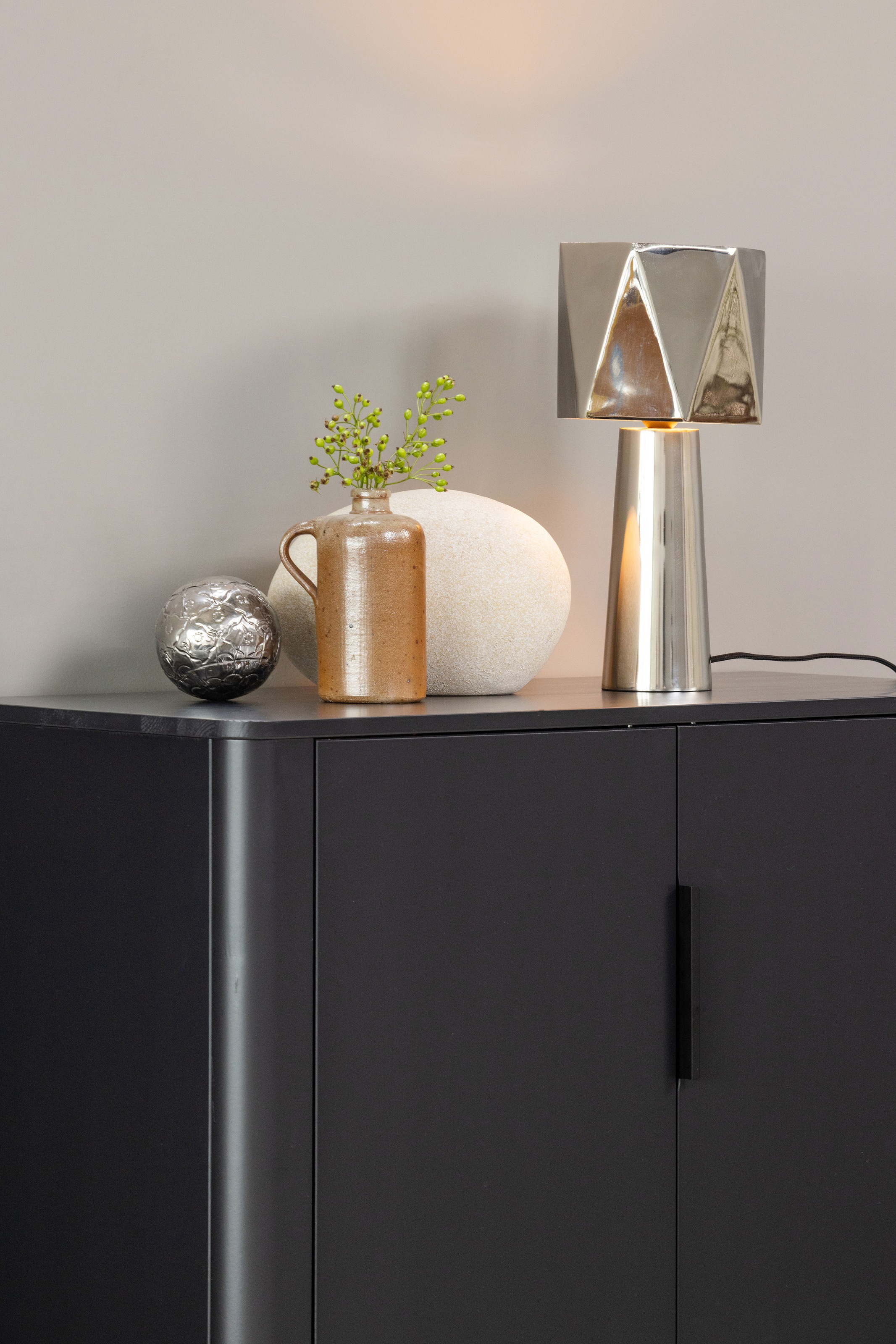 WOOOD Highboard »Gunnar FSC®-Mix Massivkiefer mit Dämpfung Funktion, 85 x 39 x 135 cm« Tragkraft 15 kg pro Boden, einfach zu montieren, sichtbare Maserung