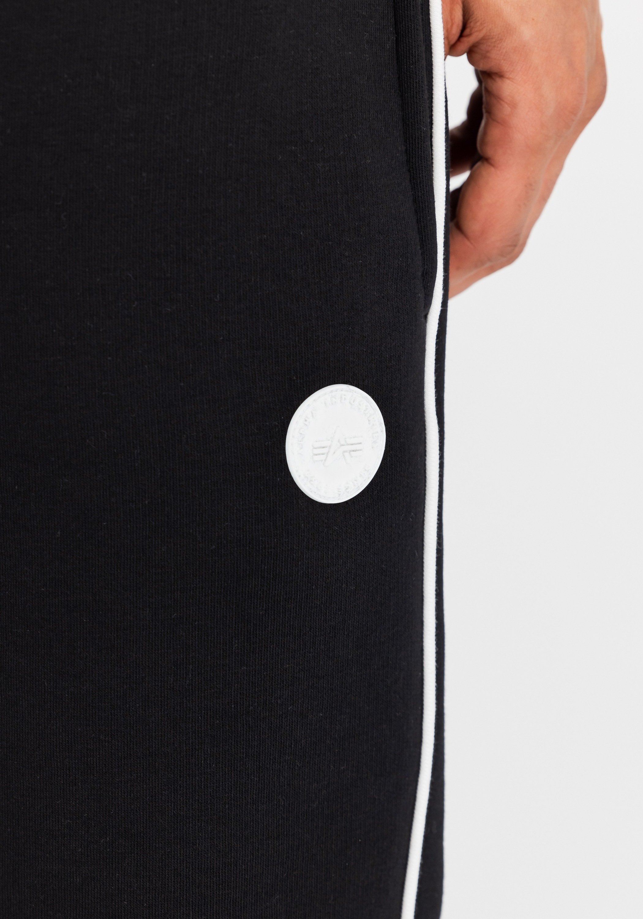 Alpha Industries Shorts »Alpha Studio RL Shorts«