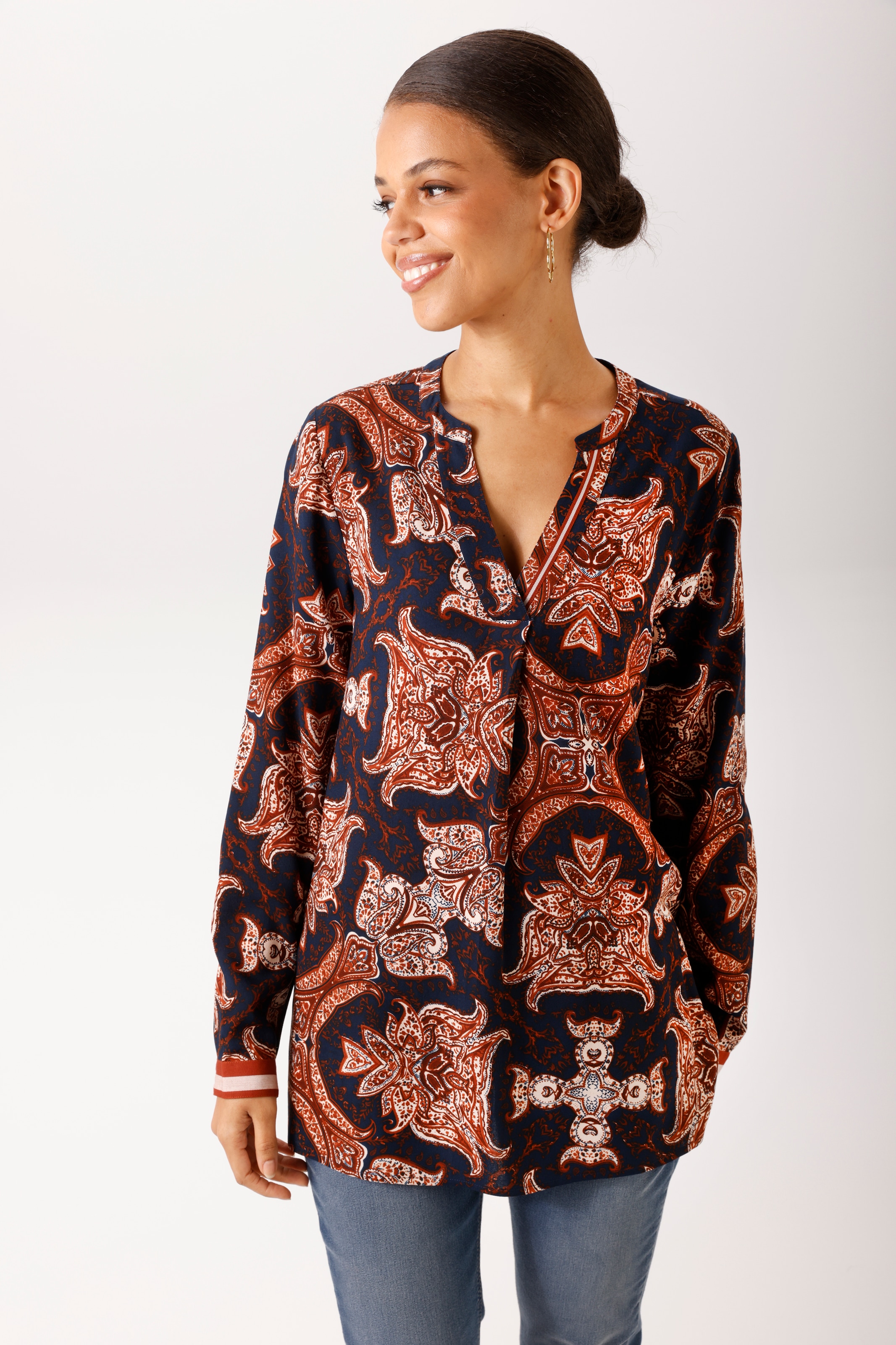 Image of Aniston CASUAL Schlupfbluse mit fantasievollen Ornamenten bedruckt - NEUE KOLLEKTION