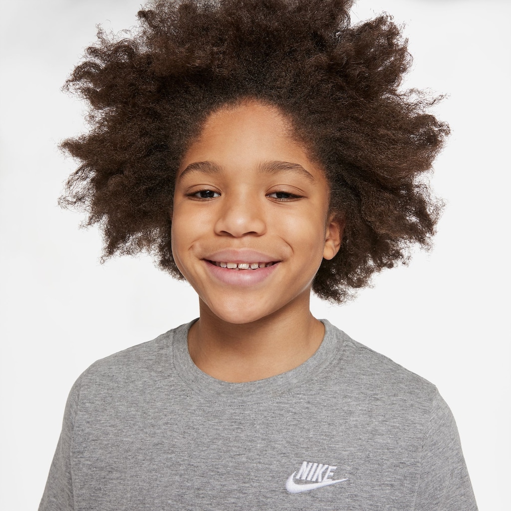 Nike Sportswear T-Shirt »BIG KIDS' T-SHIRT«