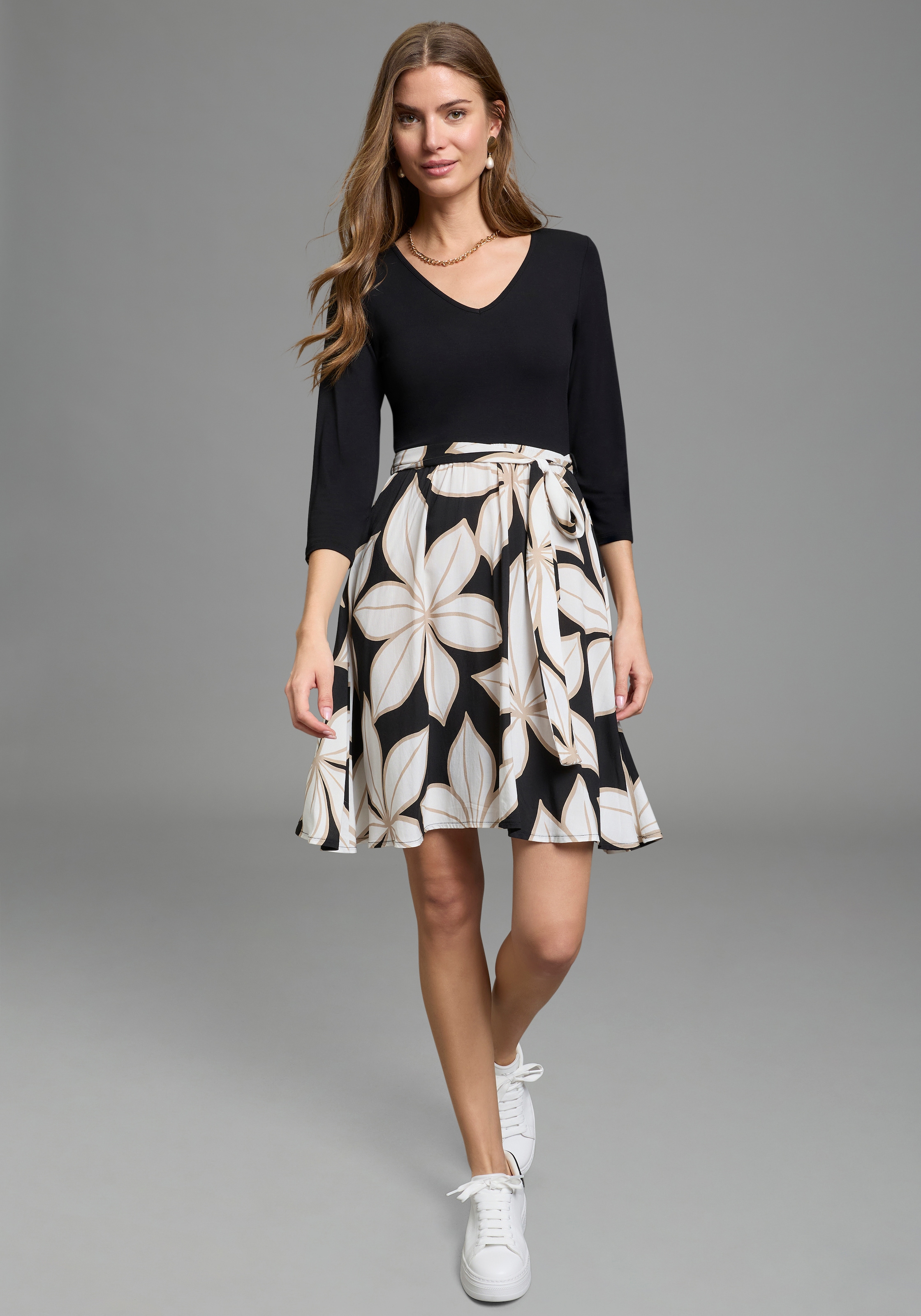 Laura Scott Jerseykleid mit geblümtem Rock, Materialmix