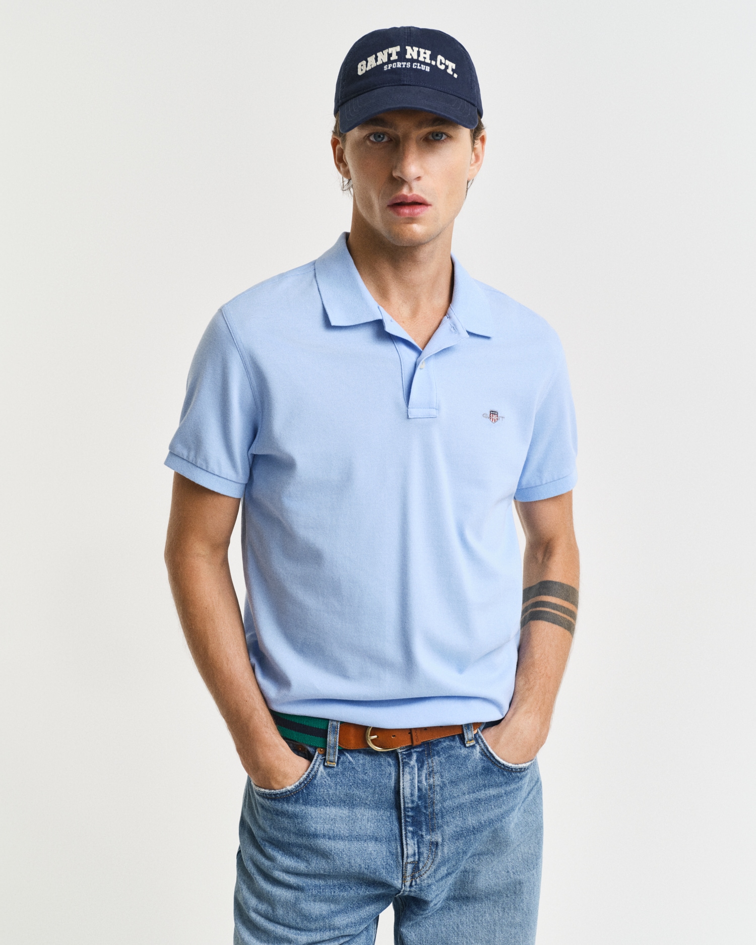 Gant Poloshirt »SLIM SHIELD SS PIQUE POLO« mit Logostickerei auf der Brust