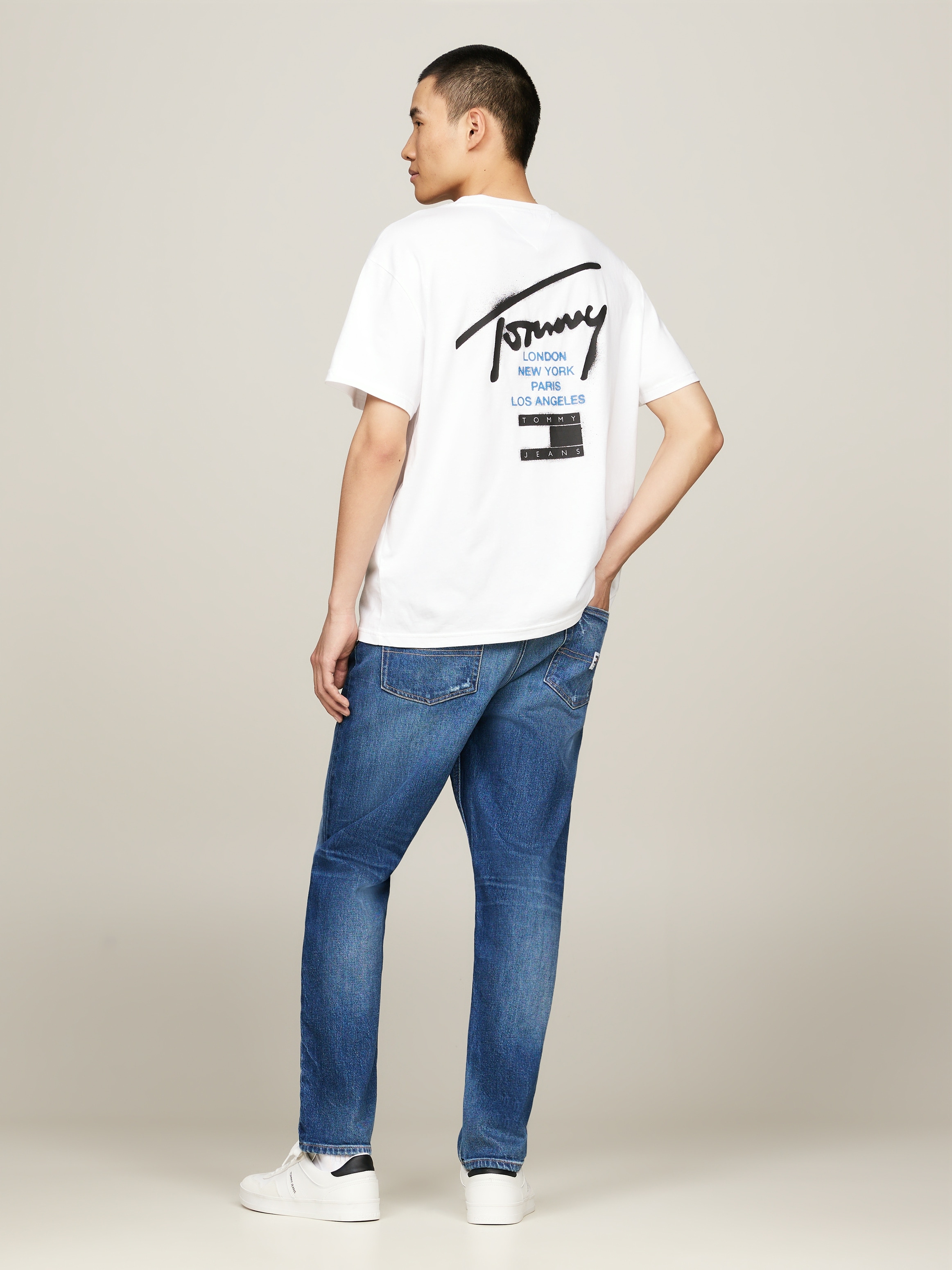 Tommy Jeans T-Shirt »TJM REG GRAFFITI SIG TEE EXT«, mit Logoschriftzug