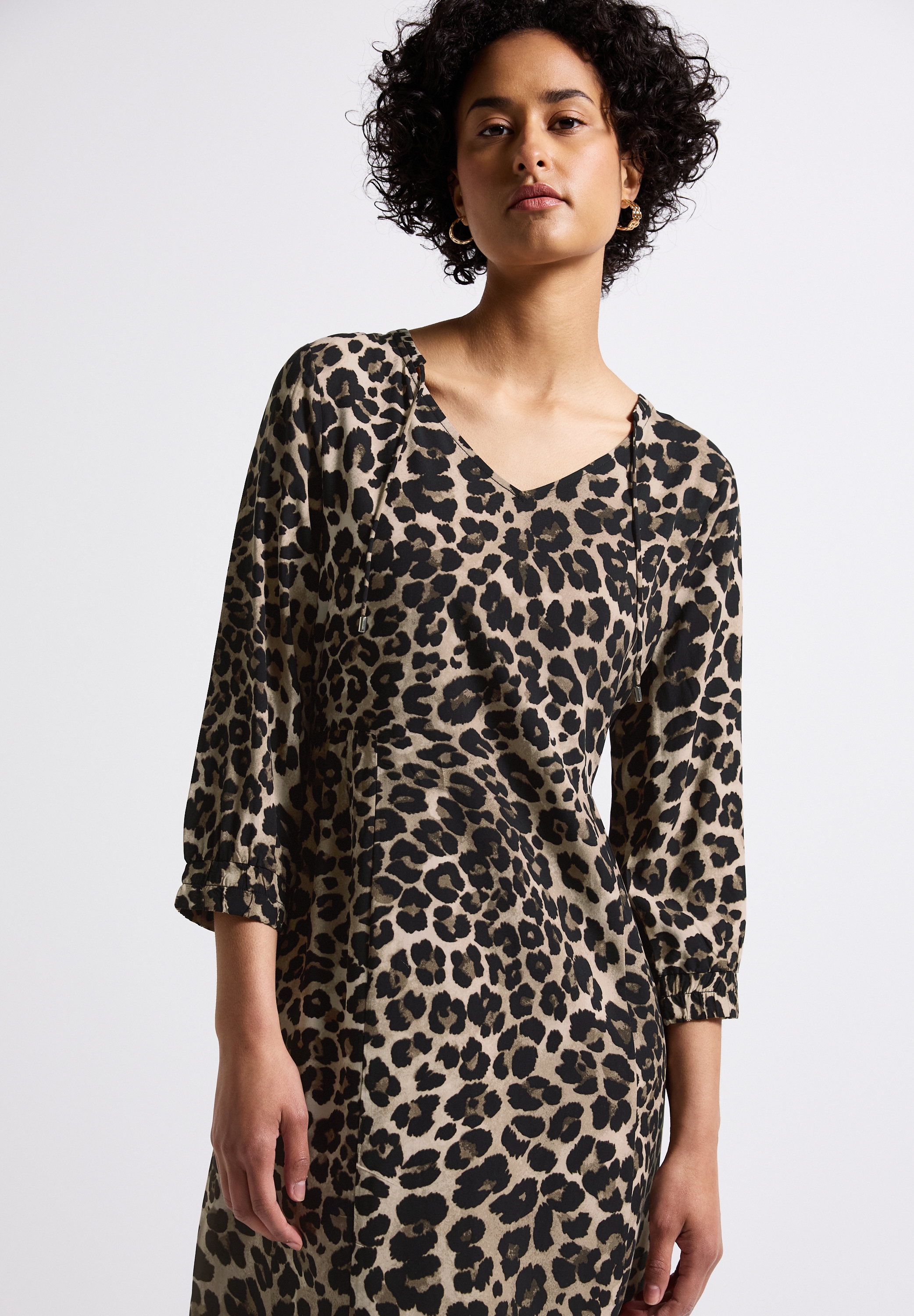STREET ONE Midikleid, mit grafischem Muster und 3/4 -Arm